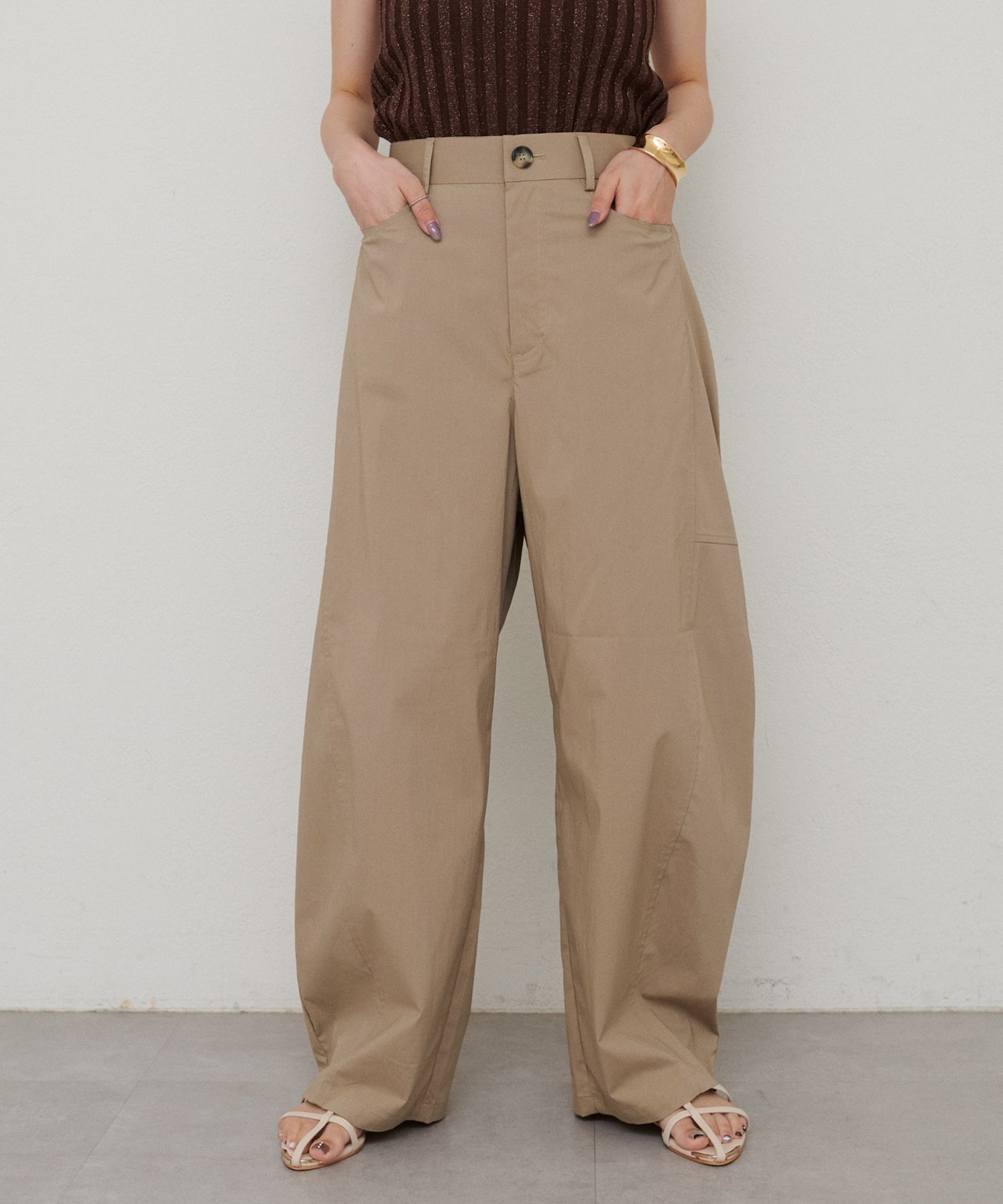 【その他のブランド/Other】のストレッチクロスカーブパンツ インテリア・キッズ・メンズ・レディースファッション・服の通販 founy(ファニー) 　ファッション　Fashion　レディースファッション　Fashion for Women　パンツ　Pants & Trousers　2025年　2025　2025春夏・S/S　Spring/Summer 2025 SS25　シンプル　Simple, Minimal　スキッパー　Skipper, Open Collar　パターン　Pattern, Design Print　ベーシック　Basic, Essential　リラックス　Relax, Relaxed Fit　ロング　Long, Long-Length　ワイド　Wide, Wide Fit　エレガント 上品　Elegant　春　Spring　秋　Autumn　ベージュ|ID: prp329100004604684 ipo3291000000032767883