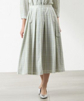 【アマカ/AMACA】のレオファインチェック タックスカート 人気、トレンドファッション・服の通販 founy(ファニー) ファッション Fashion レディースファッション Fashion for Women スカート Skirts キュプラ Cupro, Eco Fabric サテン Satin, Glossy Fabric ストライプ Stripe, Striped Pattern セットアップ Set-Up, Coordinated Outfit リネン Linen, Linen Fabric 夏 Summer |ID:prp329100004604717