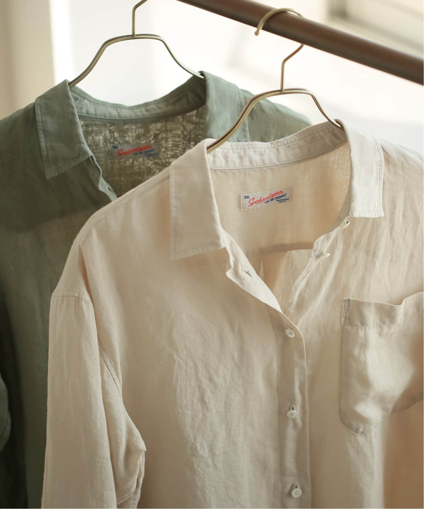 【スピック&スパン/Spick & Span】のガーメントダイシアーラミーシャツ インテリア・キッズ・メンズ・レディースファッション・服の通販 founy(ファニー) 　ファッション　Fashion　レディースファッション　Fashion for Women　トップス・カットソー　Cut & Sew Tops　シャツ・ブラウス・オフィスカジュアル　Elegant Blouses & Button-Ups　人気　Popular, Best Seller　ベージュ|ID: prp329100004605116 ipo3291000000032776284