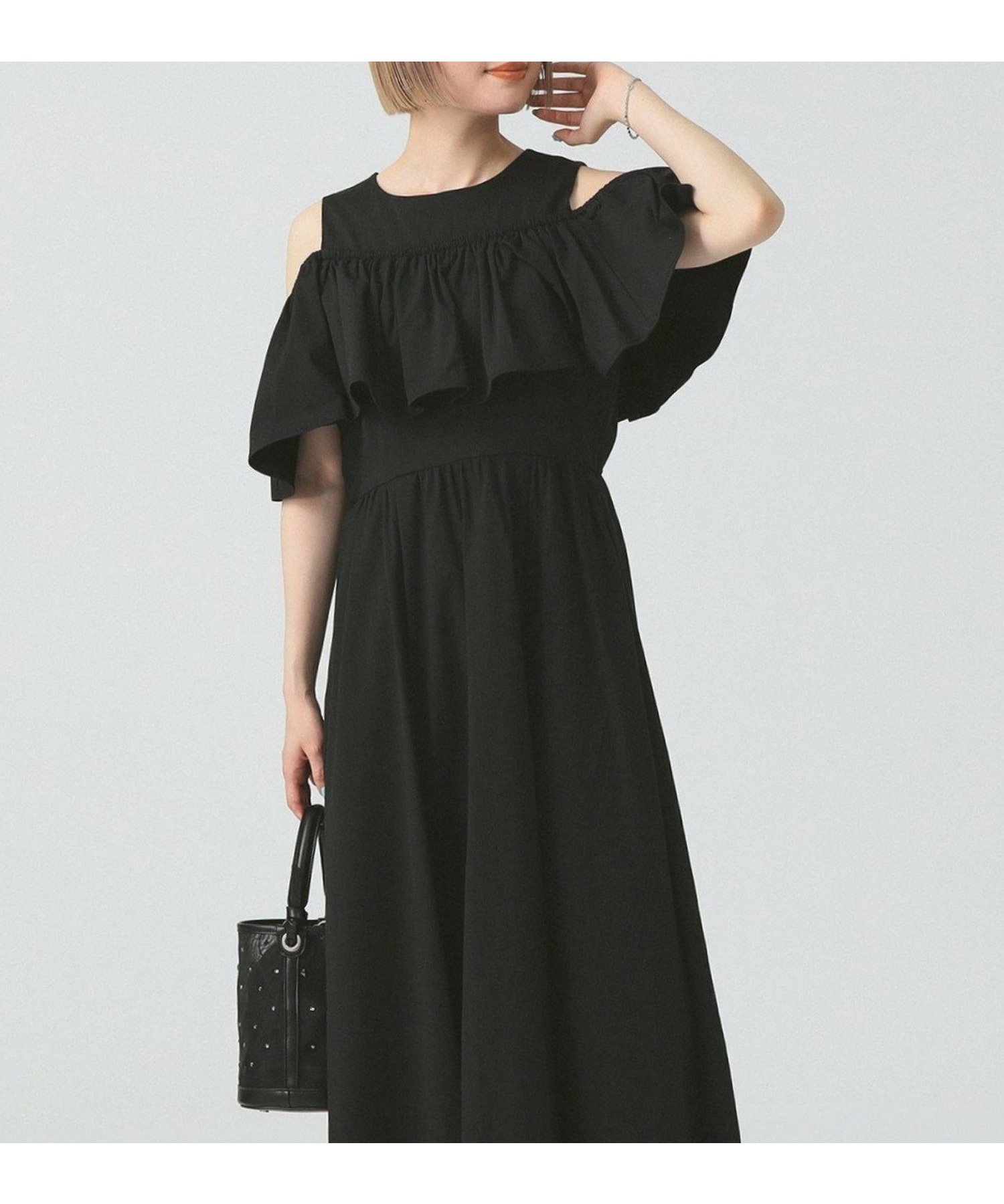 【ビームス ウイメン/BEAMS】の【7/25再値下げ】【マキシ丈/ハイウエスト/スタイルアップ】フリル オフショルダー ワンピース インテリア・キッズ・メンズ・レディースファッション・服の通販 founy(ファニー) 　ファッション　Fashion　レディースファッション　Fashion for Women　ワンピース　Dresses　おすすめ　Recommended / Our Picks　インナー　Innerwear　カットソー　Cut and Sewn Top　ノースリーブ　Sleeveless, No-Sleeve　バランス　Balance, Style Balance　フリル　Frill, Ruffle　マキシ　Maxi, Full Length　レース　Lace, Lace Fabric　BLACK|ID: prp329100004605140 ipo3291000000033159415