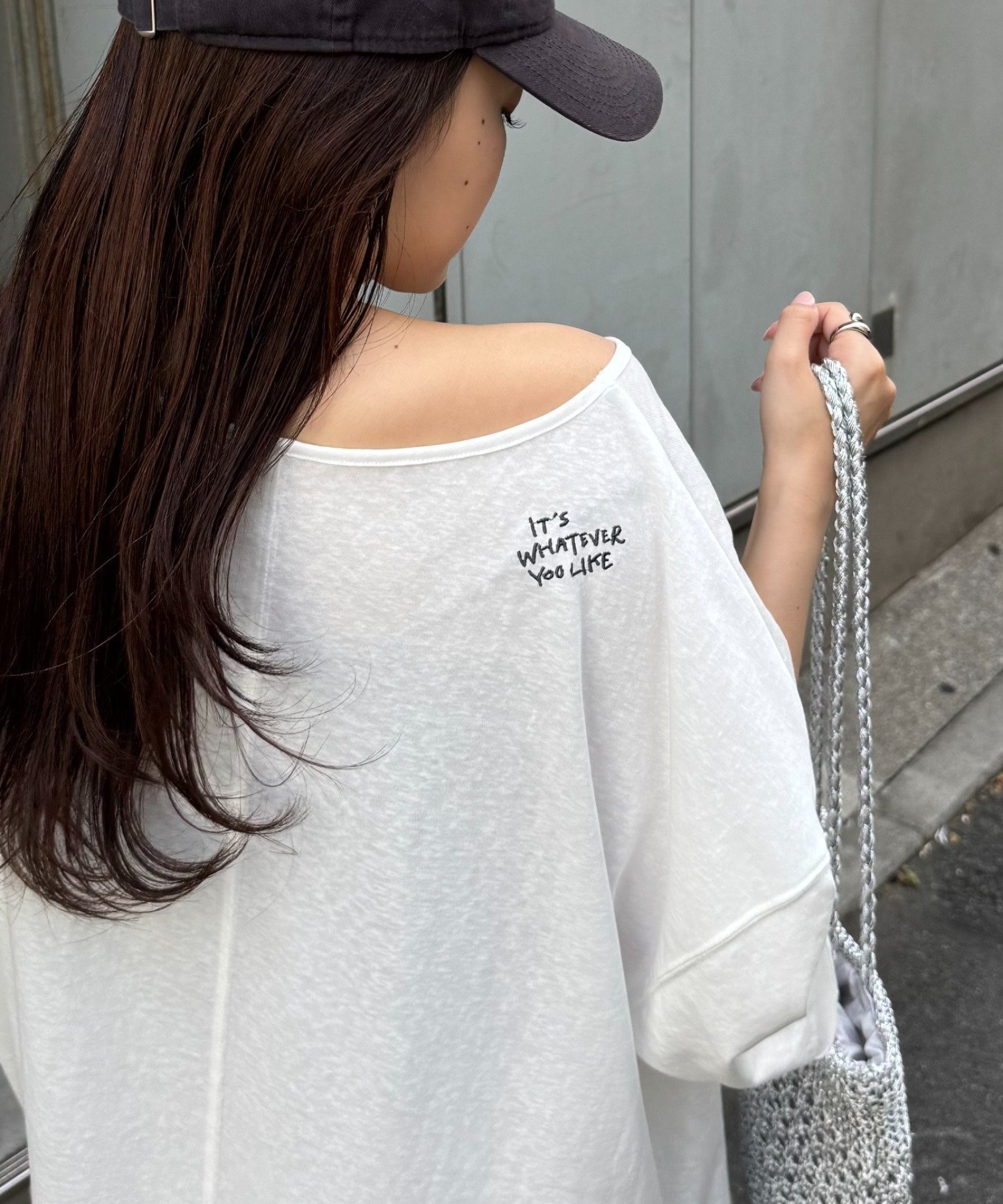 【チャオパニックティピー/CIAOPANIC TYPY】のシアースラブワンポイント刺繍オーバー半袖Tee 人気、トレンドファッション・服の通販 founy(ファニー) 　ファッション　Fashion　レディースファッション　Fashion for Women　トップス・カットソー　Cut & Sew Tops　シアー　Sheer, See-Through　ショルダー　Shoulder, Shoulder Strap　ドロップ　Drop Shoulder, Dropped Style　長袖　Long Sleeve, Full Sleeve　半袖　Short Sleeve, Half Sleeve　ワンショル　One Shoulder, Asymmetrical　 other-1|ID: prp329100004605360 ipo3291000000033271924