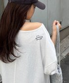 【チャオパニックティピー/CIAOPANIC TYPY】のシアースラブワンポイント刺繍オーバー半袖Tee 人気、トレンドファッション・服の通販 founy(ファニー) ファッション Fashion レディースファッション Fashion for Women トップス・カットソー Cut & Sew Tops シアー Sheer, See-Through ショルダー Shoulder, Shoulder Strap ドロップ Drop Shoulder, Dropped Style 長袖 Long Sleeve, Full Sleeve 半袖 Short Sleeve, Half Sleeve ワンショル One Shoulder, Asymmetrical thumbnail ホワイト|ID: prp329100004605360 ipo3291000000033271925