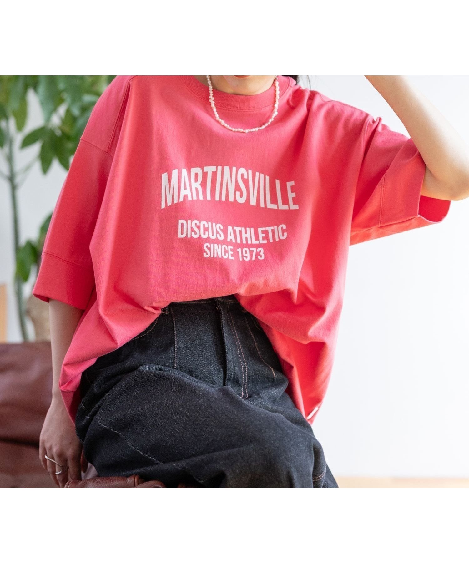 【レイジブルー/RAGEBLUE】のDISCUS/ディスカス カレッジBIGTシャツ インテリア・キッズ・メンズ・レディースファッション・服の通販 founy(ファニー) 　ファッション　Fashion　レディースファッション　Fashion for Women　トップス・カットソー　Cut & Sew Tops　シャツ・ブラウス・オフィスカジュアル　Elegant Blouses & Button-Ups　ロングTシャツ・Tシャツ　Longline T-Shirts & Tees　春　Spring　シンプル　Simple, Minimal　スポーツ　Sports, Activewear　スラックス　Slacks, Dress Pants　ダメージ　Distressed, Destroyed　デニム　Denim, Jeans Material　トレンド　Trend, Trending Now　定番　Standard, Basic Item　人気　Popular, Best Seller　フレア　Flare, Flared　フロント　Front, Front Design　ベーシック　Basic, Essential　ミックス　Mix, Mixed Style　モチーフ　Motif, Design Theme　リラックス　Relax, Relaxed Fit　ルーズ　Loose, Oversized　S/S・春夏　SS, Spring/Summer, Warm Season　おすすめ　Recommended / Our Picks　夏　Summer　レッド34|ID: prp329100004605369 ipo3291000000032783598