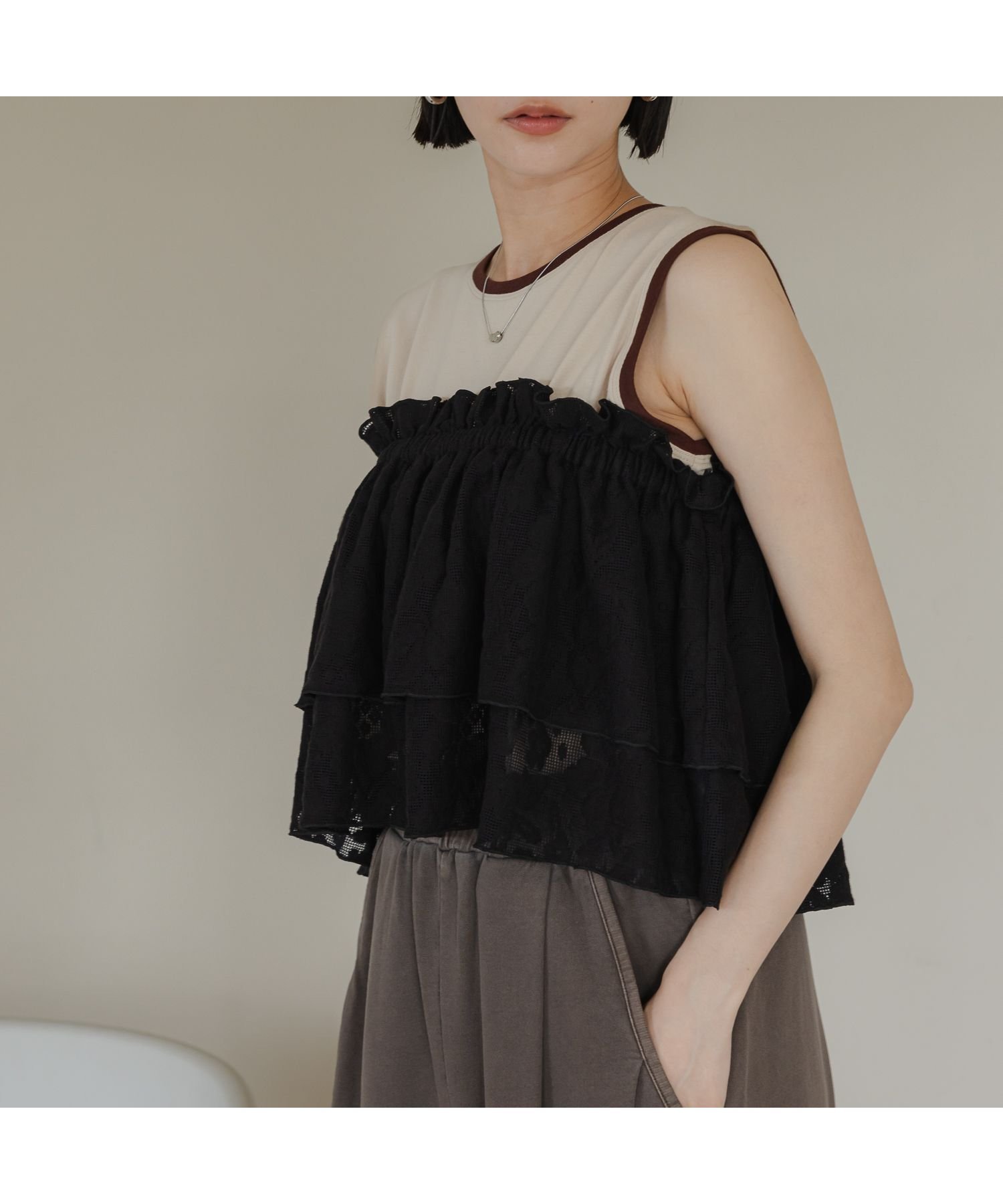 【ローリーズファーム/LOWRYS FARM】のレースジャガードビスチェ インテリア・キッズ・メンズ・レディースファッション・服の通販 founy(ファニー) 　ファッション　Fashion　レディースファッション　Fashion for Women　トップス・カットソー　Cut & Sew Tops　ビスチェ　Bustiers & Corset Tops / Layered Bustier Style　シンプル　Simple, Minimal　トレンド　Trend, Trending Now　ビスチェ　Bustier, Corset Top　フリル　Frill, Ruffle　レース　Lace, Lace Fabric　ブラック09|ID: prp329100004605475 ipo3291000000033416164