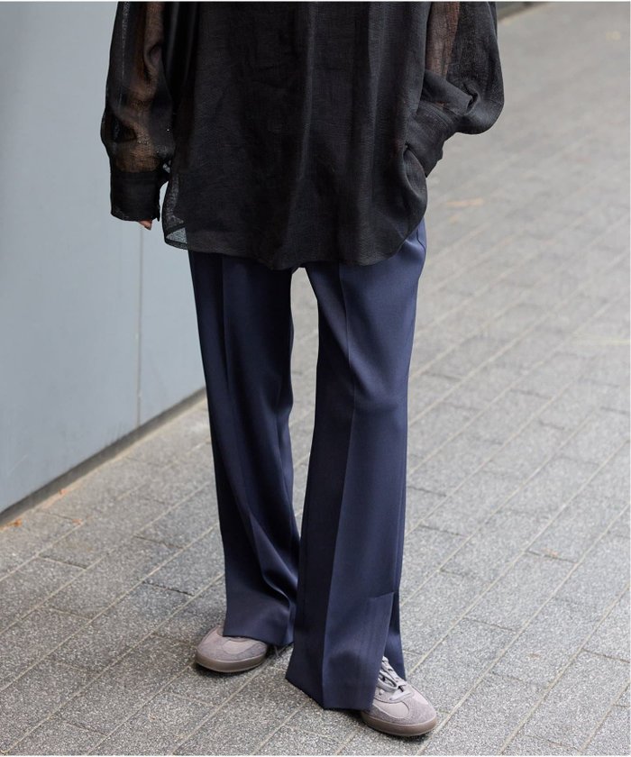 【ジャーナルスタンダード/JOURNAL STANDARD】のウーリッシュツイルスリットパンツ インテリア・キッズ・メンズ・レディースファッション・服の通販 founy(ファニー) https://founy.com/ ファッション Fashion レディースファッション Fashion for Women パンツ Pants & Trousers 2025年 2025 2025-2026秋冬・A/W Autumn/Winter 2025–26 AW25–26 おすすめ Recommended / Our Picks ストレート Straight, Straight Cut スニーカー Sneakers, Trainers スリット Slit, Slit Detail バランス Balance, Style Balance ワイド Wide, Wide Fit |ID: prp329100004605636 ipo3291000000032795167
