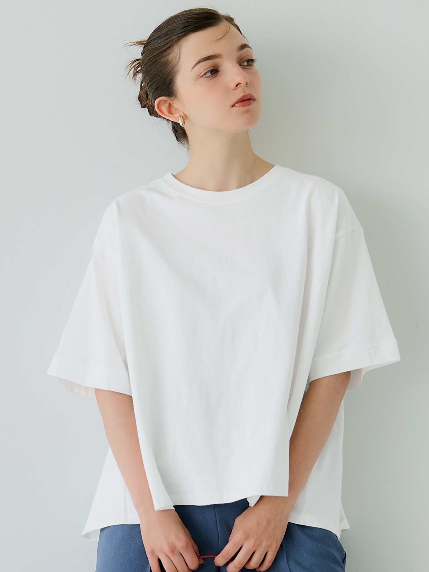 【コカ/COCA】のバックタックフレアTシャツ インテリア・キッズ・メンズ・レディースファッション・服の通販 founy(ファニー) 　ファッション　Fashion　レディースファッション　Fashion for Women　トップス・カットソー　Cut & Sew Tops　シャツ・ブラウス・オフィスカジュアル　Elegant Blouses & Button-Ups　ロングTシャツ・Tシャツ　Longline T-Shirts & Tees　バッグ　Bags　シンプル　Simple, Minimal　デニム　Denim, Jeans Material　バランス　Balance, Style Balance　フレア　Flare, Flared　ポケット　Pocket, Pocket Detail　無地　Plain, Solid Color　ラウンド　Round, Round Neck　リラックス　Relax, Relaxed Fit　ロング　Long, Long-Length　ワイド　Wide, Wide Fit　おすすめ　Recommended / Our Picks　White|ID: prp329100004607353 ipo3291000000033724405