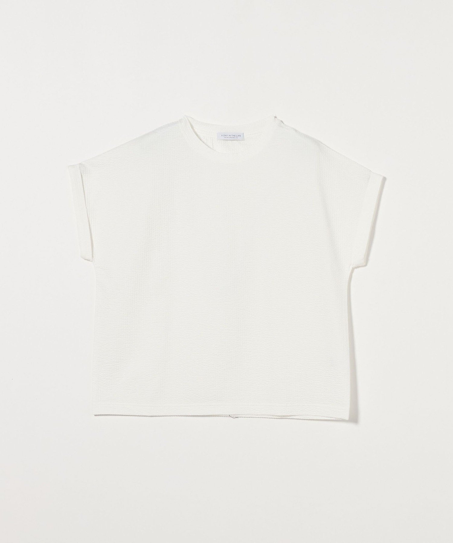 【ユナイテッドアローズ/UNITED ARROWS】のシルケットサッカー イージーTシャツ A DAY IN THE LIFE インテリア・キッズ・メンズ・レディースファッション・服の通販 founy(ファニー) 　ファッション　Fashion　レディースファッション　Fashion for Women　トップス・カットソー　Cut & Sew Tops　シャツ・ブラウス・オフィスカジュアル　Elegant Blouses & Button-Ups　ロングTシャツ・Tシャツ　Longline T-Shirts & Tees　おすすめ　Recommended / Our Picks　アクセサリー　Fashion Accessories　カットソー　Cut and Sewn Top　サッカー　Seersucker, Summer Fabric　シルケット　Silket, Silky Cotton　シンプル　Simple, Minimal　エレガント 上品　Elegant　夏　Summer　OFF WHITE|ID: prp329100004607578 ipo3291000000033455553