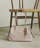 【グローバルワーク/GLOBAL WORK】のスペ軽チャーム付きボストン/495720 人気、トレンドファッション・服の通販 founy(ファニー) ファッション Fashion レディースファッション Fashion for Women ショルダー Shoulder, Shoulder Strap シンプル Simple, Minimal チャーム Charm, Pendant トレンド Trend, Trending Now フェミニン Feminine, Girly ボストン Boston ボストンバッグ Boston Bag, Retro Bag 財布 Wallet, Purse 軽量 Lightweight, Ultra Light ビジネス 仕事 通勤 Business / Work / Commuting thumbnail アイボリー*ベージュ07|ID: prp329100004609403 ipo3291000000033568383