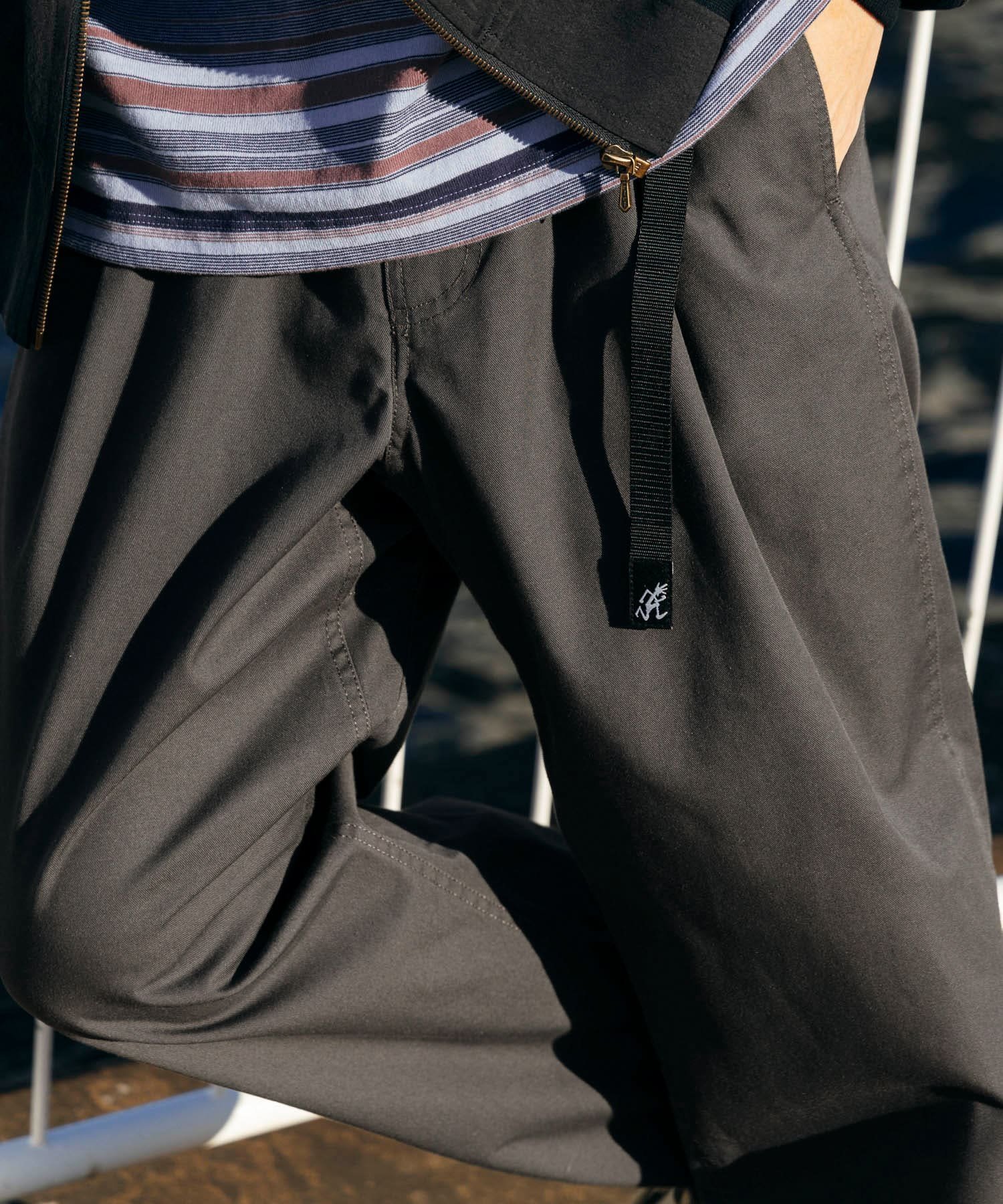【ユーアールビーエス/URBS / URBAN RESEARCH / MEN】のGramicci / LOWERCASE TC TWILL TUCK TAPERED インテリア・キッズ・メンズ・レディースファッション・服の通販 founy(ファニー) 　ファッション　Fashion　メンズファッション　Fashion for Men　アウトドア　Outdoor Clothing　コラボ　Collaboration, Collab　スポーツ　Sports, Activewear　ダブル　Double, Double-Breasted　ツイル　Twist, Twisted Detail　人気　Popular, Best Seller　別注　Limited Edition, Custom Order　S/S・春夏　SS, Spring/Summer, Warm Season　夏　Summer　2025年　2025　2025春夏・S/S　Spring/Summer 2025 SS25　CHARCOAL|ID: prp329100004609565 ipo3291000000032972426