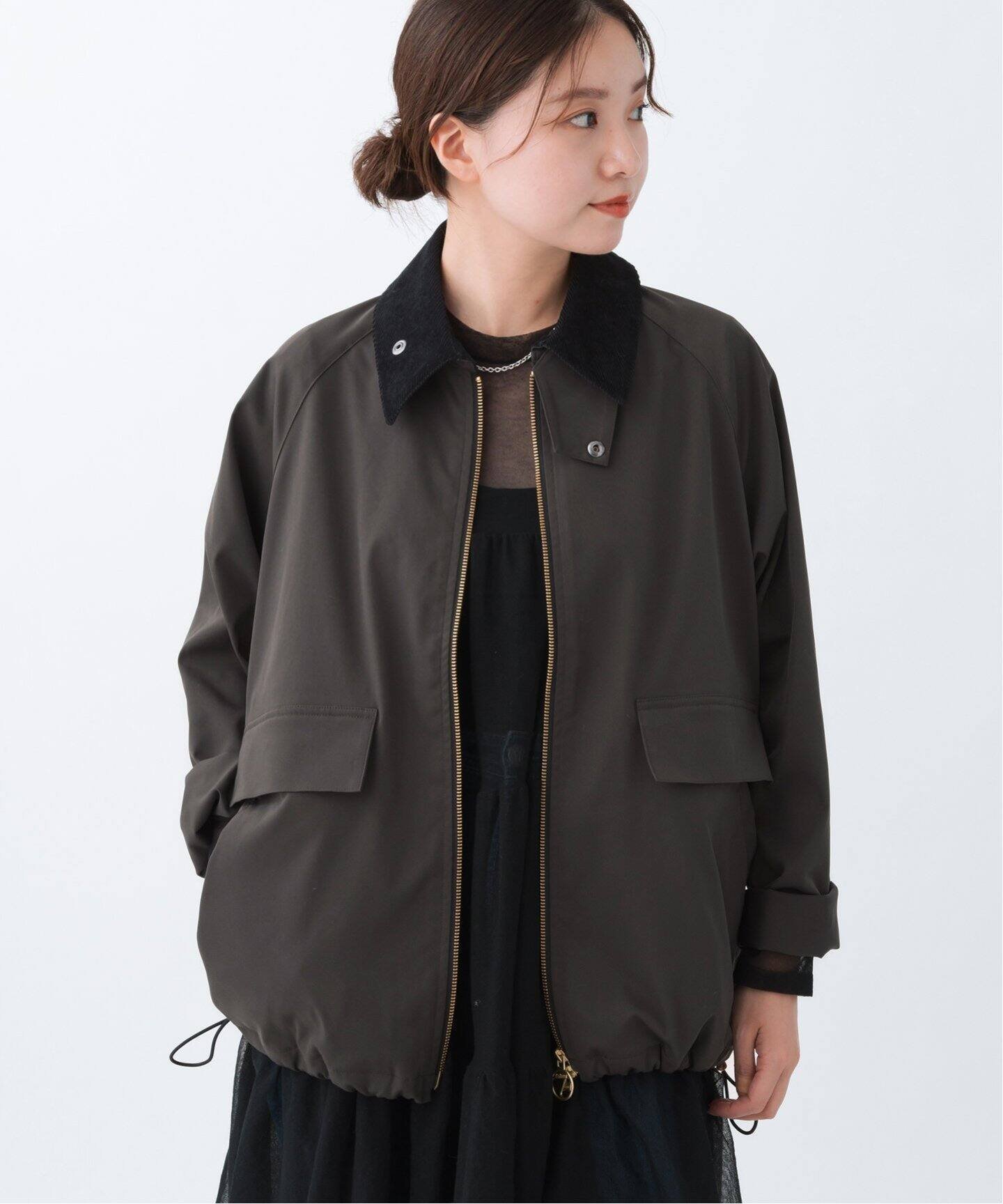 【イエナ/IENA】のBarbour/バブアー 別注 BORROWDALE/ボロウデイル ジャケット インテリア・キッズ・メンズ・レディースファッション・服の通販 founy(ファニー) 　ファッション　Fashion　レディースファッション　Fashion for Women　アウター　Coat / Outerwear Collection　レディースジャケット・軽アウター　Jackets　ジップ　Zip, Zipper　ジャケット　Jacket, Outerwear　ドローコード　Drawcord, Drawstring Cord　人気　Popular, Best Seller　バランス　Balance, Style Balance　別注　Limited Edition, Custom Order　グレー|ID: prp329100004609677 ipo3291000000032973857