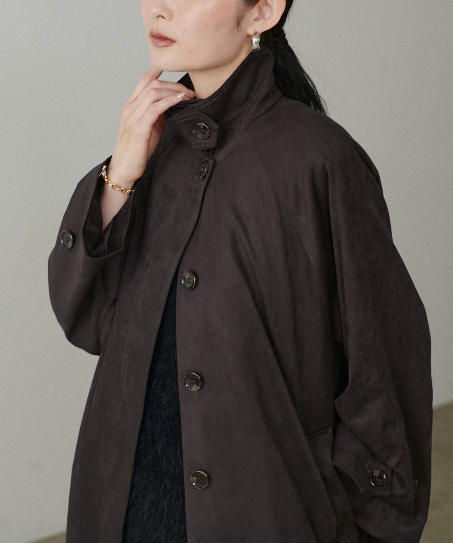 【その他のブランド/Other】の2WAYフェイクスエードロングコート インテリア・キッズ・メンズ・レディースファッション・服の通販 founy(ファニー) 　ファッション　Fashion　レディースファッション　Fashion for Women　アウター　Coat / Outerwear Collection　コート・ロングコート・ピーコート　Long Coats, Peacoats & More　シンプル　Simple, Minimal　スリーブ　Sleeve, Long Sleeve / Short Sleeve　ベーシック　Basic, Essential　ポケット　Pocket, Pocket Detail　リラックス　Relax, Relaxed Fit　ロング　Long, Long-Length　A/W・秋冬　Autumn/Winter　エレガント 上品　Elegant　2025年　2025　2025-2026秋冬・A/W　Autumn/Winter 2025–26 AW25–26　チャコールグレー|ID: prp329100004609805 ipo3291000000032975799