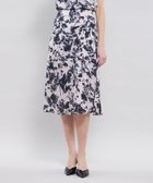 【エポカ/EPOCA】のシャドウフラワープリント フレアスカート 人気、トレンドファッション・服の通販 founy(ファニー) ファッション Fashion レディースファッション Fashion for Women スカート Skirts Aライン・フレアスカート A-Line & Flared Skirts おすすめ Recommended / Our Picks サテン Satin, Glossy Fabric ジャケット Jacket, Outerwear セットアップ Set-Up, Coordinated Outfit ドレープ Drape, Draping Fabric フィット Fit, Slim Fit フラワー Flower, Floral フレア Flare, Flared プリント Print, Printed Pattern ミドル Middle Length, Mid Height レギュラー Regular, Standard Fit エレガント 上品 Elegant 冬 Winter / This Winter 夏 Summer 春 Spring 秋 Autumn thumbnail ピンク|ID: prp329100004609836 ipo3291000000032976271