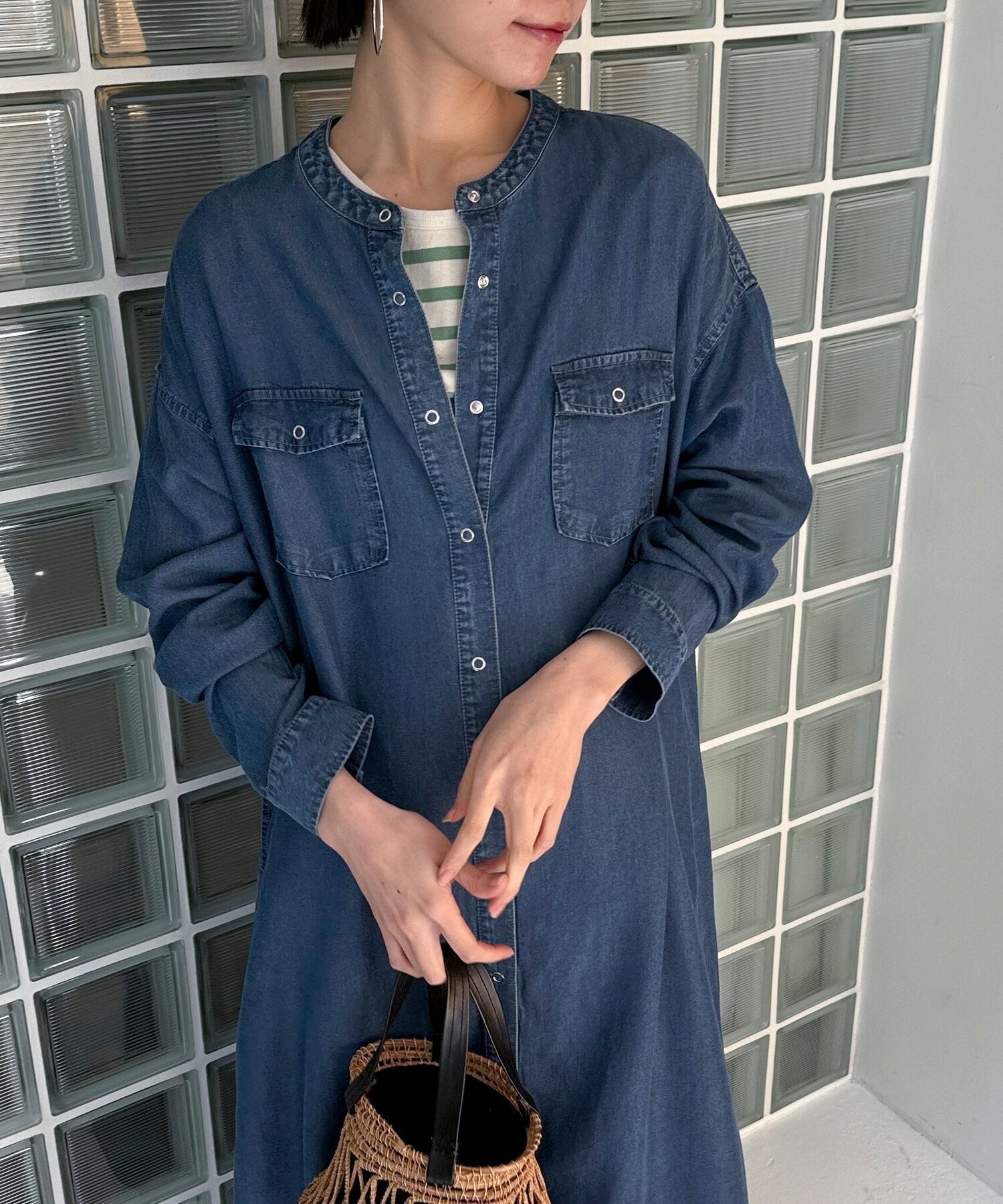 【ドゥ アルシーヴ/Doux archives】のソフトデニムバンドカラーワンピース インテリア・キッズ・メンズ・レディースファッション・服の通販 founy(ファニー) 　ファッション　Fashion　レディースファッション　Fashion for Women　ワンピース　Dresses　インナー　Innerwear　シンプル　Simple, Minimal　デニム　Denim, Jeans Material　人気　Popular, Best Seller　ベスト　Vest, Waistcoat　ポケット　Pocket, Pocket Detail　羽織　Haori, Light Jacket　リラックス　Relax, Relaxed Fit　ロング　Long, Long-Length　おすすめ　Recommended / Our Picks　夏　Summer　BLUE|ID: prp329100004610404 ipo3291000000032986090