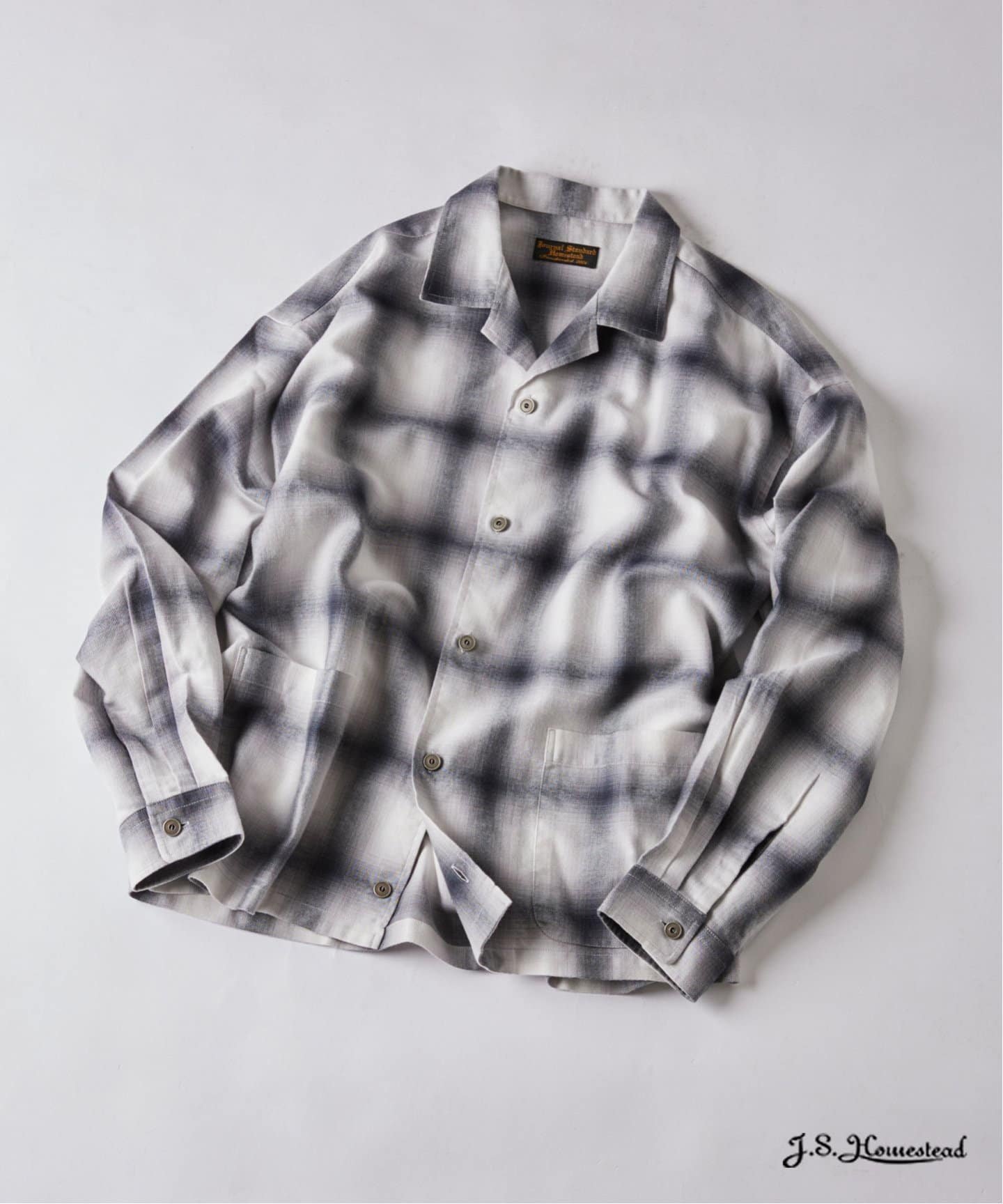 【ジャーナルスタンダード/JOURNAL STANDARD / MEN】のJ.S.Homestead / リラックス オンブレ オープン カラー シャツ インテリア・キッズ・メンズ・レディースファッション・服の通販 founy(ファニー) 　ファッション　Fashion　メンズファッション　Fashion for Men　クラシック　Classic, Timeless Style　リラックス　Relax, Relaxed Fit　羽織　Haori, Light Jacket　グレーA|ID: prp329100004611344 ipo3291000000033056535