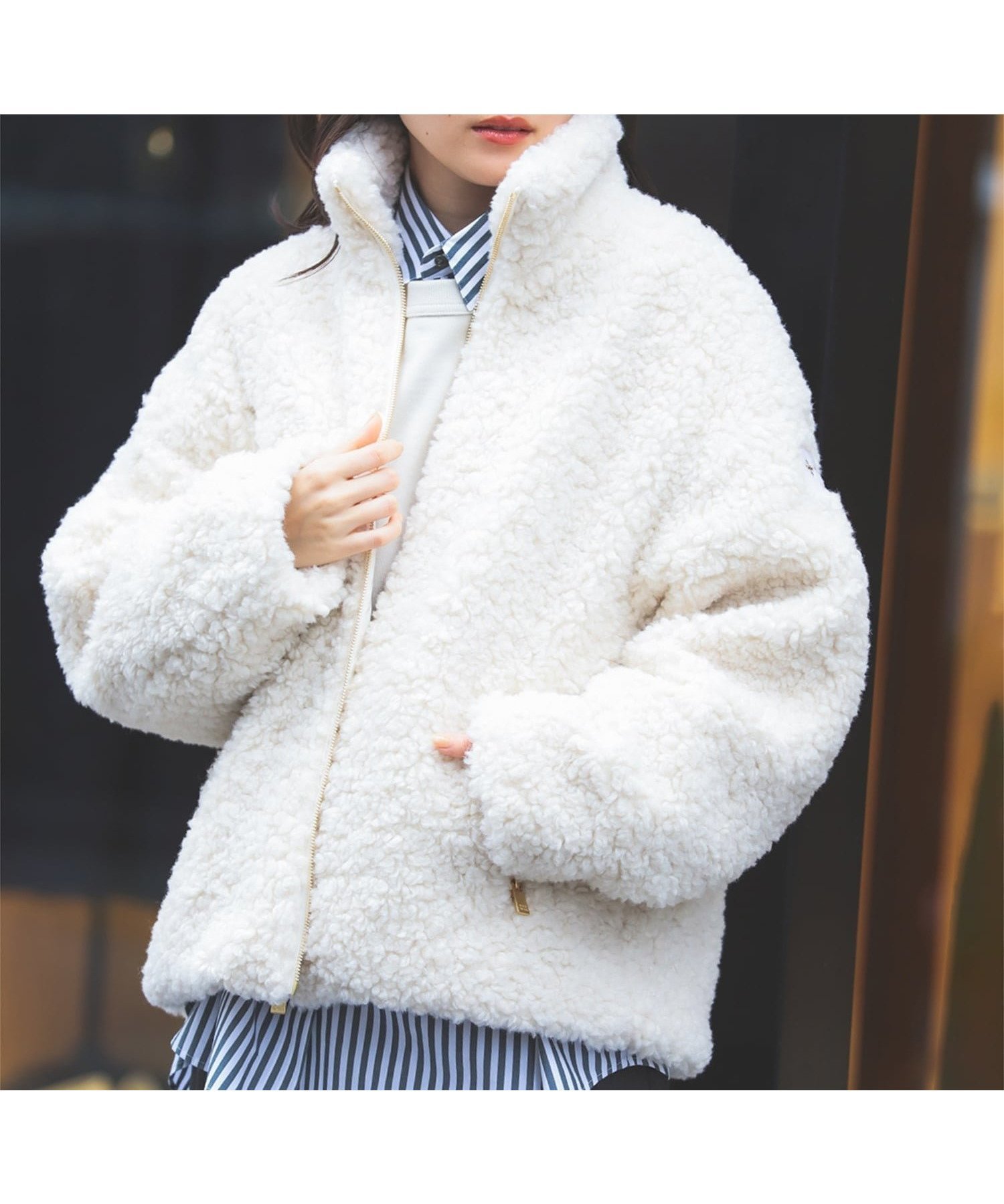 【デミルクス ビームス/Demi-Luxe BEAMS】の【期間限定+10%ポイントバック】【WEB限定/スタンドカラー/ゆったり】TATRAS / LUELA ボア ブルゾン 25AW 冬アウター 上品 きれいめ インテリア・キッズ・メンズ・レディースファッション・服の通販 founy(ファニー) 　ファッション　Fashion　レディースファッション　Fashion for Women　アウター　Coat / Outerwear Collection　ブルゾンジャケット・スポーティアウター　Blouson Jackets　シンプル　Simple, Minimal　スタンド　Stand Collar, Upright Stand　バランス　Balance, Style Balance　ブルゾン　Blouson, Bomber Jacket　メタル　Metal, Metal Parts　ラグジュアリー　Luxury, Elegant　リュクス　Luxury, Elegant, High-End, Chic　ロング　Long, Long-Length　ワイド　Wide, Wide Fit　冬　Winter / This Winter　エレガント 上品　Elegant　2025年　2025　2025-2026秋冬・A/W　Autumn/Winter 2025–26 AW25–26　IVORY|ID: prp329100004611361 ipo3291000000033575383