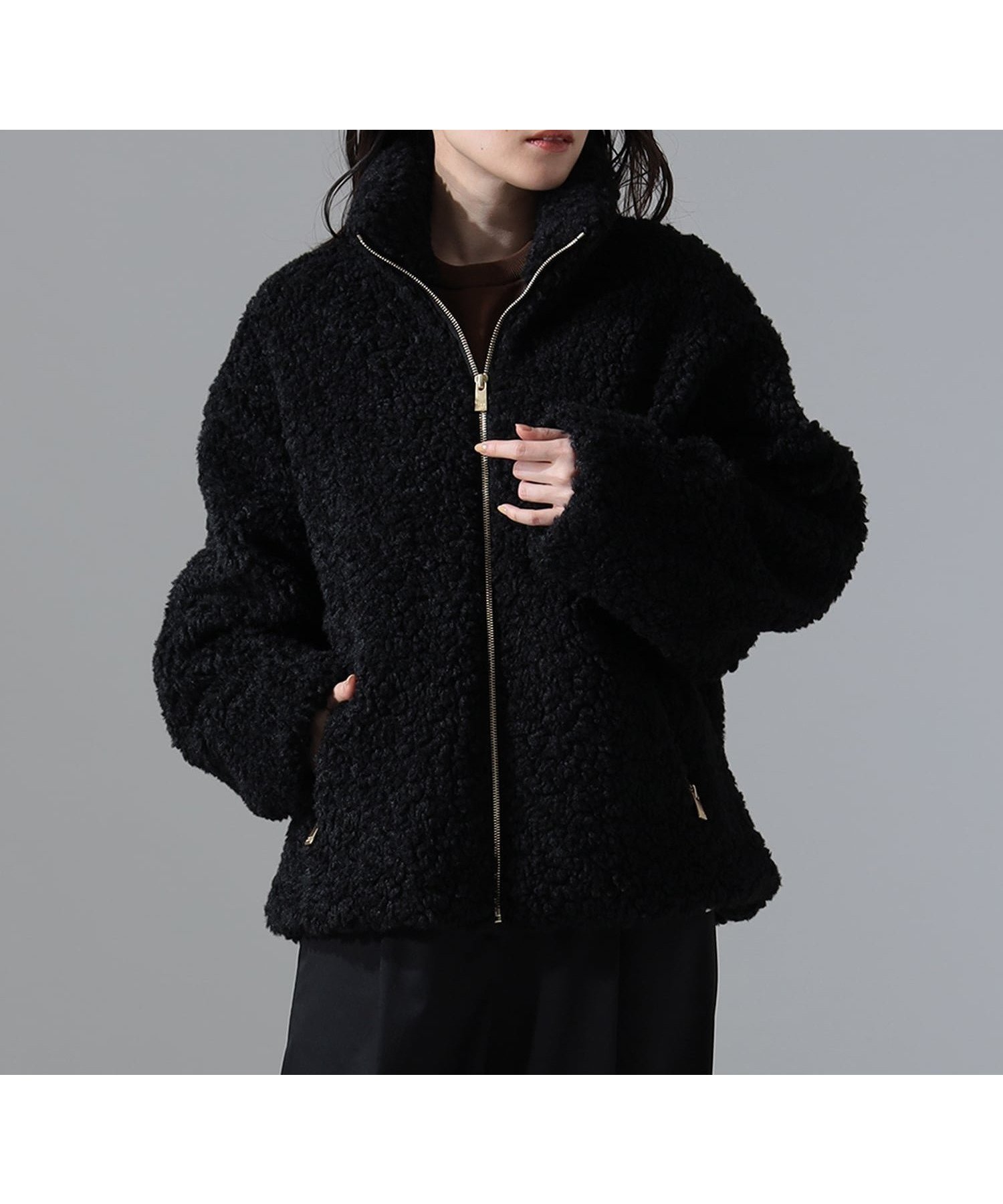 【デミルクス ビームス/Demi-Luxe BEAMS】の【スタンドカラー/ゆったり】TATRAS / LUELA ボア ブルゾン 25AW 冬アウター 上品 きれいめ インテリア・キッズ・メンズ・レディースファッション・服の通販 founy(ファニー)  ファッション Fashion レディースファッション Fashion for Women アウター Coat / Outerwear Collection ブルゾンジャケット・スポーティアウター Blouson Jackets イタリア Italy コレクション Collection, Seasonal Line シンプル Simple, Minimal ジャケット Jacket, Outerwear スタンド Stand Collar, Upright Stand ダウン Down, Puffer バランス Balance, Style Balance ブルゾン Blouson, Bomber Jacket 別注 Limited Edition, Custom Order ミラノ Milano Style, Italian-Inspired メタル Metal, Metal Parts ラグジュアリー Luxury, Elegant リュクス Luxury, Elegant, High-End, Chic ロング Long, Long-Length ワイド Wide, Wide Fit 冬 Winter / This Winter エレガント 上品 Elegant 2025年 2025 2025-2026秋冬・A/W Autumn/Winter 2025–26 AW25–26 BLACK|ID: prp329100004611361 ipo3291000000034327839