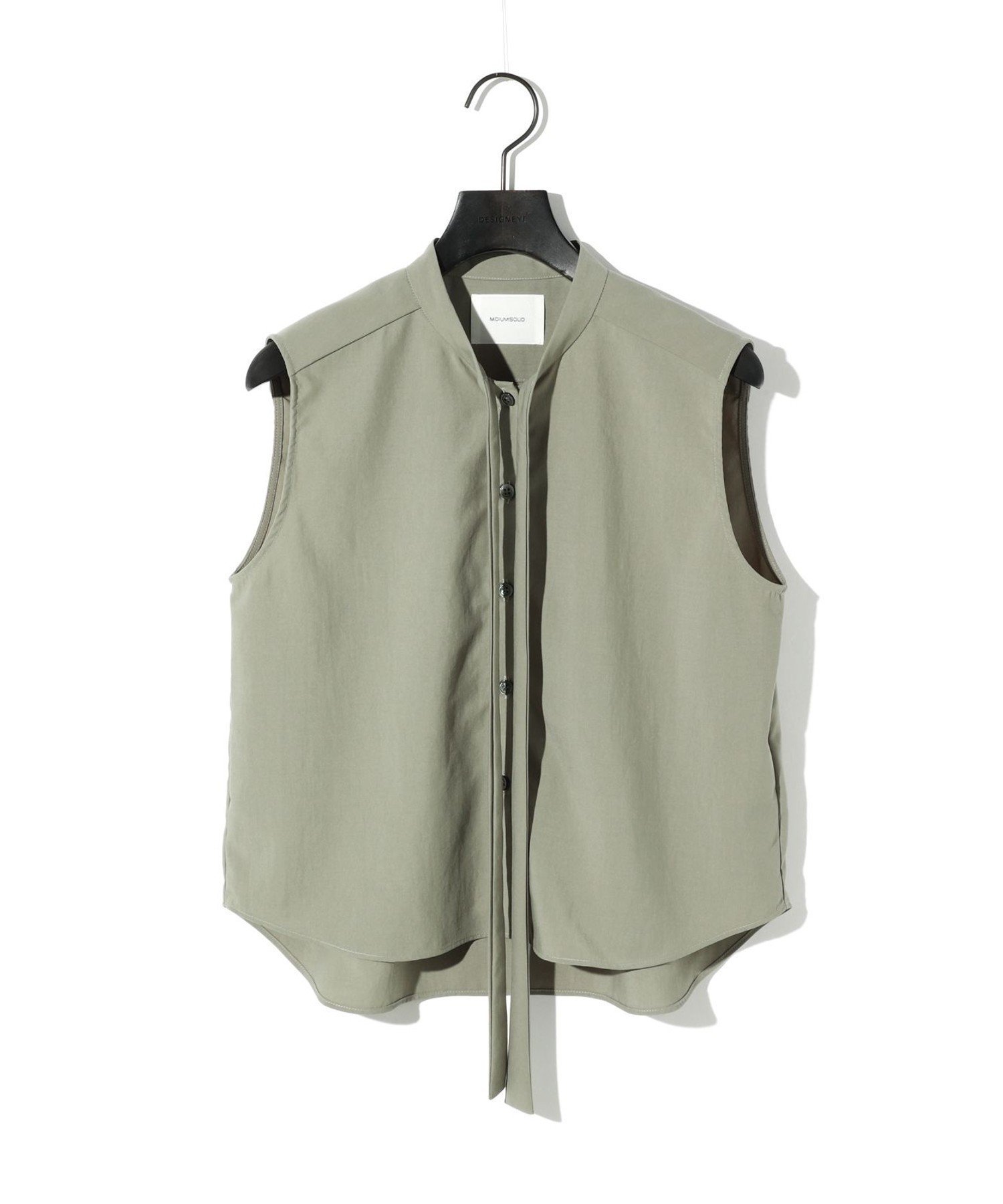 【マーコート/MARcourt】のMIDIUMISOLID for Ladies ノースリーブタイカラーブラウス インテリア・キッズ・メンズ・レディースファッション・服の通販 founy(ファニー) 　ファッション　Fashion　レディースファッション　Fashion for Women　トップス・カットソー　Cut & Sew Tops　キャミソール&ノースリーブ　Camisoles & Sleeveless Tops　シャツ・ブラウス・オフィスカジュアル　Elegant Blouses & Button-Ups　コンパクト　Compact, Small Size　スタンド　Stand Collar, Upright Stand　セットアップ　Set-Up, Coordinated Outfit　ノースリーブ　Sleeveless, No-Sleeve　ポケット　Pocket, Pocket Detail　エレガント 上品　Elegant　無地　Plain, Solid Color　カーキベージュ|ID: prp329100004611552 ipo3291000000033001011
