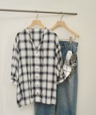 【サロン アダム エ ロペ/SALON adam et rope'】のオンブレチェック ボリュームスリーブブラウス 人気、トレンドファッション・服の通販 founy(ファニー) ファッション Fashion レディースファッション Fashion for Women トップス・カットソー Cut & Sew Tops シャツ・ブラウス・オフィスカジュアル Elegant Blouses & Button-Ups ボリューム袖・フリルスリーブブラウス Voluminous & Ruffle Sleeves / Puffy Sleeve Tops ショルダー Shoulder, Shoulder Strap シンプル Simple, Minimal スリーブ Sleeve, Long Sleeve / Short Sleeve とろみ Fluid, Flowy Fabric タンク Tank Top, Sleeveless Top チェック Check, Plaid, Tartan ドロップ Drop Shoulder, Dropped Style バランス Balance, Style Balance ポケット Pocket, Pocket Detail 無地 Plain, Solid Color ワイド Wide, Wide Fit thumbnail ブラック系(02)|ID: prp329100004611907 ipo3291000000033674641