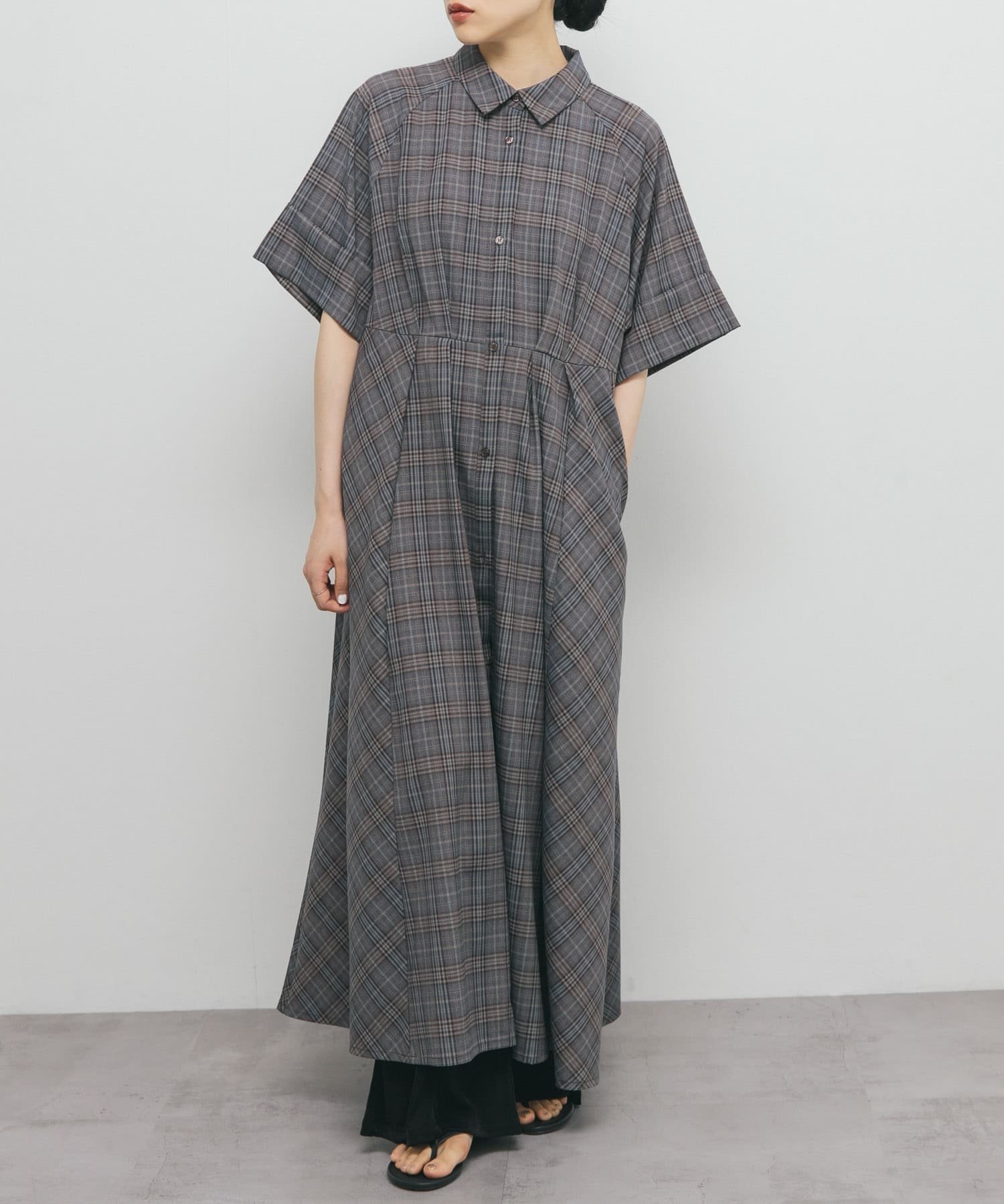【ケービーエフ/KBF / URBAN RESEARCH】のチェックWIDEフレアワンピース インテリア・キッズ・メンズ・レディースファッション・服の通販 founy(ファニー) 　ファッション　Fashion　レディースファッション　Fashion for Women　ワンピース　Dresses　2025年　2025　2025春夏・S/S　Spring/Summer 2025 SS25　おすすめ　Recommended / Our Picks　カフス　Cuff Design　チェック　Check, Plaid, Tartan　フレア　Flare, Flared　夏　Summer　S/S・春夏　SS, Spring/Summer, Warm Season　BLUE×BRN|ID: prp329100004612088 ipo3291000000033007799