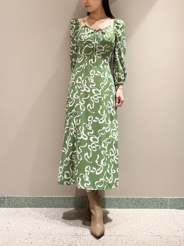 【スナイデル/SNIDEL】のリボンプリントワンピース インテリア・キッズ・メンズ・レディースファッション・服の通販 founy(ファニー) 　ファッション　Fashion　レディースファッション　Fashion for Women　ワンピース　Dresses　エレガント 上品　Elegant　トレンド　Trend, Trending Now　リボン　Ribbon, Bow　春　Spring　GRN[024]|ID: prp329100004612235 ipo3291000000033009636
