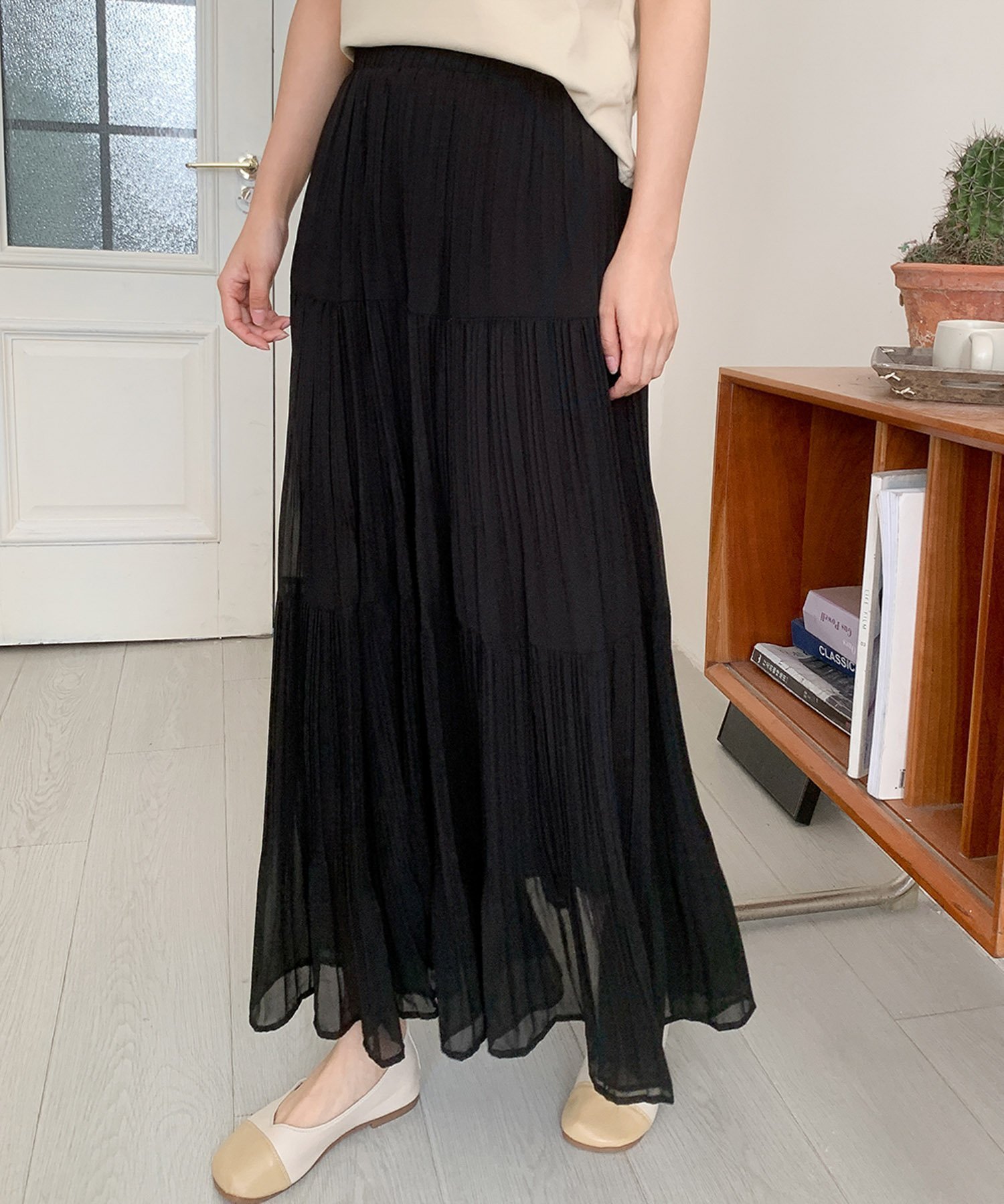 【ガール/GIRL】のプリーツティアードロングスカート 人気、トレンドファッション・服の通販 founy(ファニー) 　ファッション　Fashion　レディースファッション　Fashion for Women　スカート　Skirts　ロングスカート　Long Skirts / Maxi & Midi Skirts　ジョーゼット　Georgette, Semi-Sheer Fabric　ティアードスカート　Tiered Skirt, Flounced Skirt　フェミニン　Feminine, Girly　プリーツ　Pleats, Pleated　リラックス　Relax, Relaxed Fit　 other-1|ID: prp329100004612283 ipo3291000000033010624