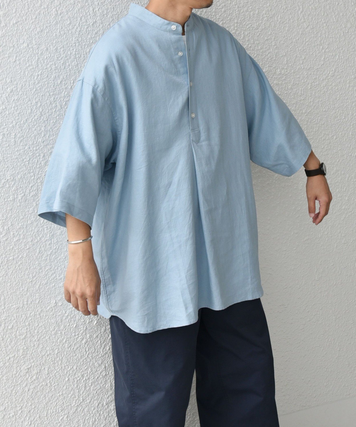【シップス/SHIPS / MEN】の【WEB限定】SHIPS any 洗濯機可能 リネン/レーヨン バンド スキッパー ハーフスリーブ プルオーバー シャツ インテリア・キッズ・メンズ・レディースファッション・服の通販 founy(ファニー) 　ファッション　Fashion　メンズファッション　Fashion for Men　トップス・カットソー　Cut & Sew Tops　メンズシャツ　Shirts　スキッパー　Skipper, Open Collar　スラックス　Slacks, Dress Pants　スリーブ　Sleeve, Long Sleeve / Short Sleeve　ハーフ　Half, Half-Length　フィット　Fit, Slim Fit　フロント　Front, Front Design　リネン　Linen, Linen Fabric　ルーズ　Loose, Oversized　ライトブルー|ID: prp329100004612507 ipo3291000000033278253