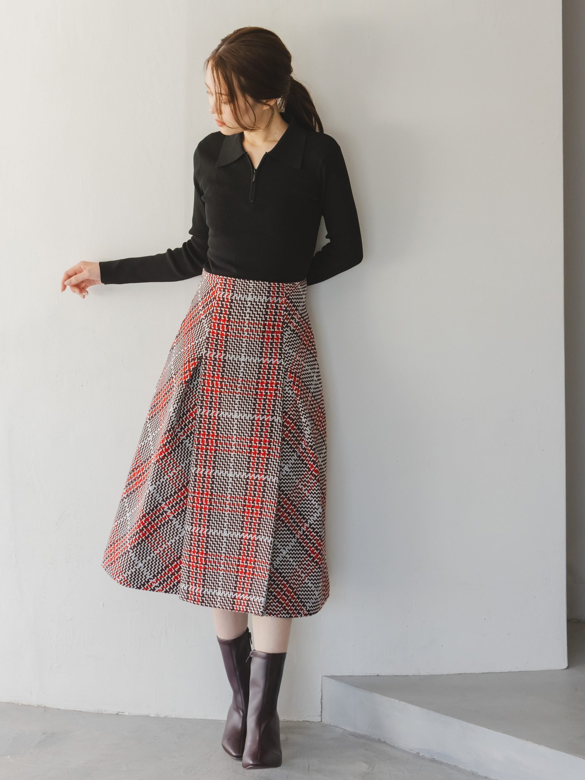 【スナイデル/SNIDEL】のSustainableロービングチェックミドルスカート インテリア・キッズ・メンズ・レディースファッション・服の通販 founy(ファニー) 　ファッション　Fashion　レディースファッション　Fashion for Women　スカート　Skirts　イエロー　Yellow　クラシカル　Classical, Vintage-Inspired　今季　This Season, Current Season　チェック　Check, Plaid, Tartan　トレンド　Trend, Trending Now　定番　Standard, Basic Item　バイアス　Bias, Diagonal Cut　バランス　Balance, Style Balance　フィット　Fit, Slim Fit　ブライト　Bright, Shiny　ポケット　Pocket, Pocket Detail　ミドル　Middle Length, Mid Height　エレガント 上品　Elegant　RED[046]|ID: prp329100004612622 ipo3291000000033014802