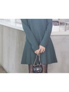 【スナイデル/SNIDEL】の衿つきプリーツカットミニワンピース 人気、トレンドファッション・服の通販 founy(ファニー) ファッション Fashion レディースファッション Fashion for Women ワンピース Dresses カットソー Cut and Sewn Top クラシカル Classical, Vintage-Inspired 今季 This Season, Current Season ストレッチ Stretch, Stretchy Fabric ストレート Straight, Straight Cut バランス Balance, Style Balance フロント Front, Front Design プリーツ Pleats, Pleated A/W・秋冬 Autumn/Winter おすすめ Recommended / Our Picks エレガント 上品 Elegant thumbnail GRN[024]|ID: prp329100004612841 ipo3291000000033017298
