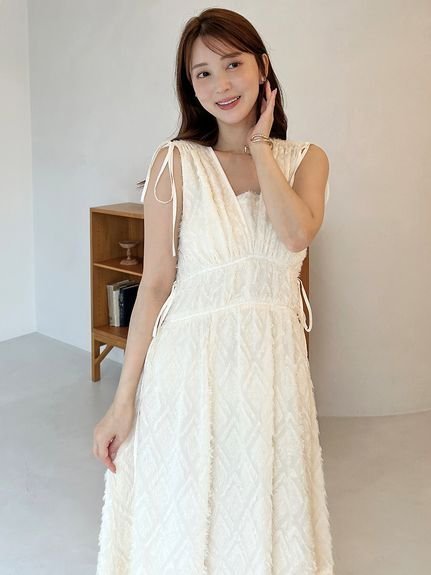 【スナイデル/SNIDEL】の【00サイズあり】ジャガードドロストディティールワンピース 人気、トレンドファッション・服の通販 founy(ファニー) 　ファッション　Fashion　レディースファッション　Fashion for Women　ワンピース　Dresses　ウェーブ　Wavy Pattern　今季　This Season, Current Season　ショルダー　Shoulder, Shoulder Strap　ストレート　Straight, Straight Cut　スペシャル　Special, Limited Edition　バランス　Balance, Style Balance　フィット　Fit, Slim Fit　フェミニン　Feminine, Girly　リボン　Ribbon, Bow　おすすめ　Recommended / Our Picks　エレガント 上品　Elegant　 other-1|ID: prp329100004612849 ipo3291000000033017343