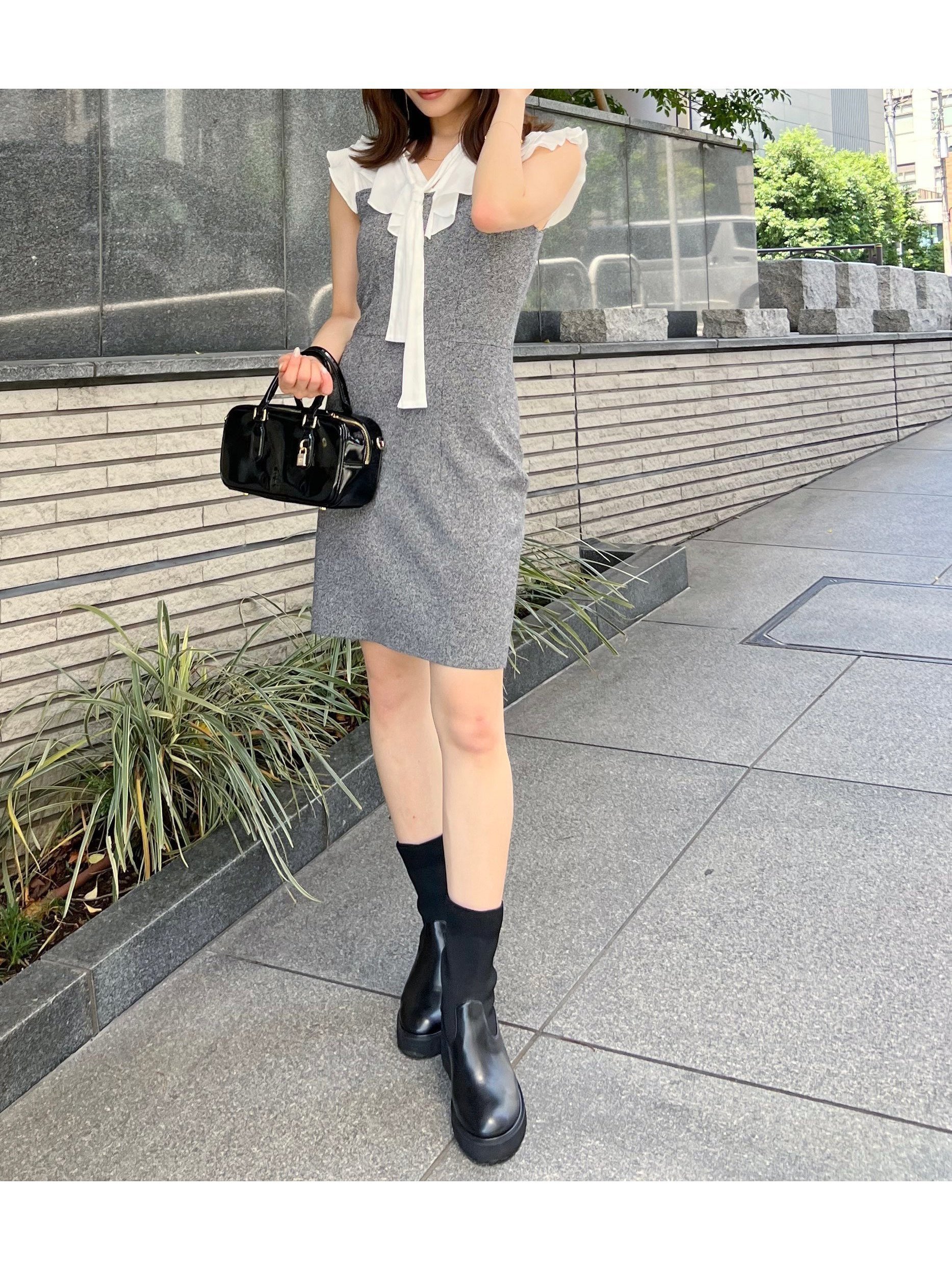 【スナイデル/SNIDEL】のSustainableフリルカラードッキングミニワンピース 人気、トレンドファッション・服の通販 founy(ファニー) 　ファッション　Fashion　レディースファッション　Fashion for Women　ワンピース　Dresses　ウェーブ　Wavy Pattern　クラシカル　Classical, Vintage-Inspired　シフォン　Chiffon, Lightweight Fabric　ストレート　Straight, Straight Cut　ドッキング　Docking, Mixed Material　フィット　Fit, Slim Fit　フリル　Frill, Ruffle　ロング　Long, Long-Length　おすすめ　Recommended / Our Picks　 other-1|ID: prp329100004612865 ipo3291000000033650112