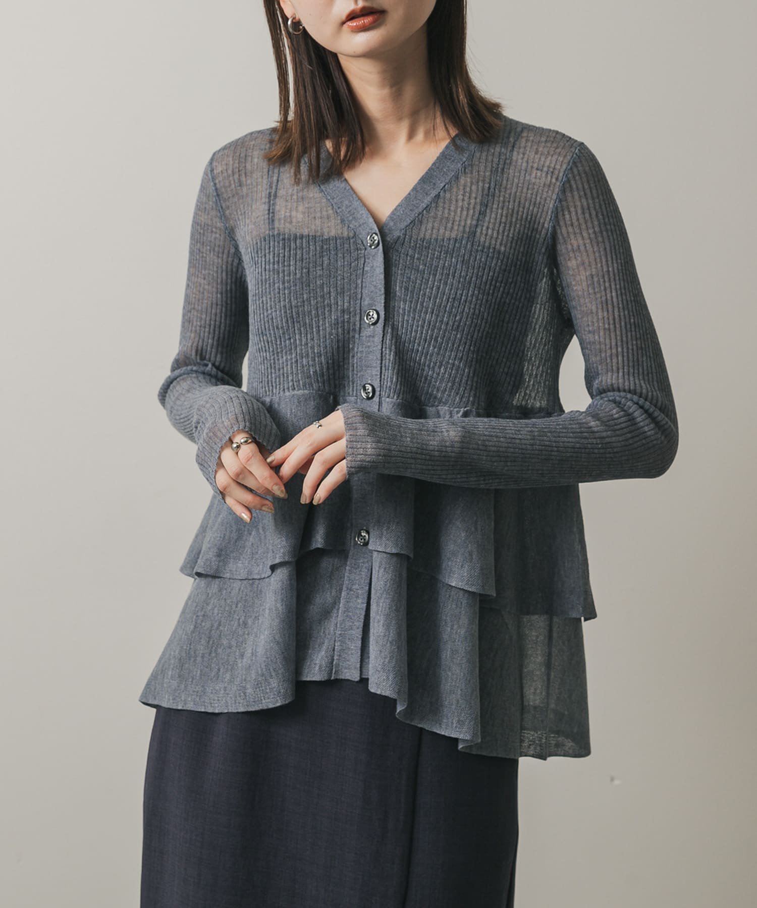 【センスオブプレイス/SENSE OF PLACE by URBAN RESEARCH】のシアーペプラムカーディガン インテリア・キッズ・メンズ・レディースファッション・服の通販 founy(ファニー) 　ファッション　Fashion　レディースファッション　Fashion for Women　トップス・カットソー　Cut & Sew Tops　カーディガン・羽織り　Layered Style Cardigans　シアー　Sheer, See-Through　ペプラム　Peplum, Flared Hem　夏　Summer　GRAY|ID: prp329100004612911 ipo3291000000033557283