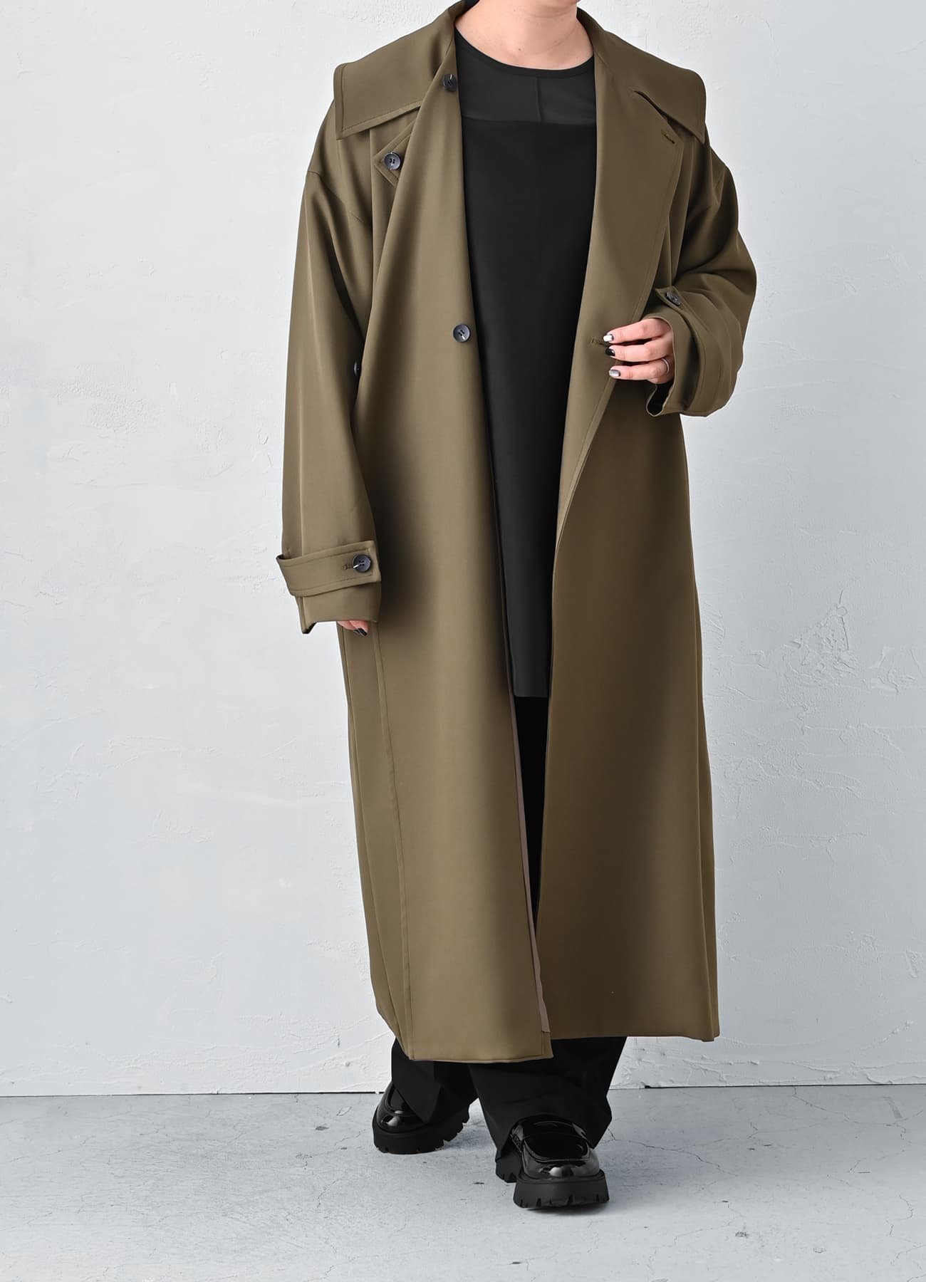 【スタイルデリ/STYLE DELI】の【BLK001】襟付きオーバーサイズコート インテリア・キッズ・メンズ・レディースファッション・服の通販 founy(ファニー) 　ファッション　Fashion　レディースファッション　Fashion for Women　アウター　Coat / Outerwear Collection　コート・ロングコート・ピーコート　Long Coats, Peacoats & More　イエロー　Yellow　オケージョン　Occasion Wear　ショルダー　Shoulder, Shoulder Strap　シンプル　Simple, Minimal　ドロップ　Drop Shoulder, Dropped Style　定番　Standard, Basic Item　ポケット　Pocket, Pocket Detail　ラウンド　Round, Round Neck　ロング　Long, Long-Length　ワイド　Wide, Wide Fit　おすすめ　Recommended / Our Picks　エレガント 上品　Elegant　セレモニー　Ceremony　カーキ|ID: prp329100004613068 ipo3291000000033019248