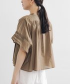 【アーバンリサーチ/URBAN RESEARCH】のハーフスリーブタックショートシャツ 人気、トレンドファッション・服の通販 founy(ファニー) ファッション Fashion レディースファッション Fashion for Women トップス・カットソー Cut & Sew Tops シャツ・ブラウス・オフィスカジュアル Elegant Blouses & Button-Ups 2025年 2025 2025春夏・S/S Spring/Summer 2025 SS25 ショート Short, Short Length シンプル Simple, Minimal デニム Denim, Jeans Material バランス Balance, Style Balance フロント Front, Front Design プリント Print, Printed Pattern 夏 Summer S/S・春夏 SS, Spring/Summer, Warm Season thumbnail KHAKIBEIGE|ID: prp329100004613899 ipo3291000000033080956