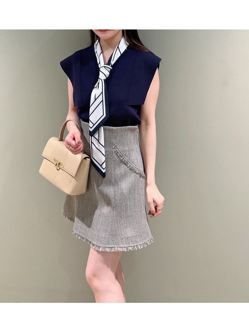 【スナイデル/SNIDEL】のSustainableタイセットノースリニットプルオーバー インテリア・キッズ・メンズ・レディースファッション・服の通販 founy(ファニー) 　ファッション　Fashion　レディースファッション　Fashion for Women　トップス・カットソー　Cut & Sew Tops　ニット　Knit Tops & Sweaters　カジュアルプルオーバー・ニットトップス　Pullovers & Knit Tops / Casual Pullovers　おすすめ　Recommended / Our Picks　イエロー　Yellow　ウェーブ　Wavy Pattern　コンパクト　Compact, Small Size　スカーフ　Scarf, Neckwear　ストレート　Straight, Straight Cut　スリーブ　Sleeve, Long Sleeve / Short Sleeve　トレンド　Trend, Trending Now　ドッキング　Docking, Mixed Material　バロック　Baroque, Baroque Design　フレンチ　French, French Style　夏　Summer　春　Spring　S/S・春夏　SS, Spring/Summer, Warm Season　NVY[089]|ID: prp329100004613918 ipo3291000000033033117