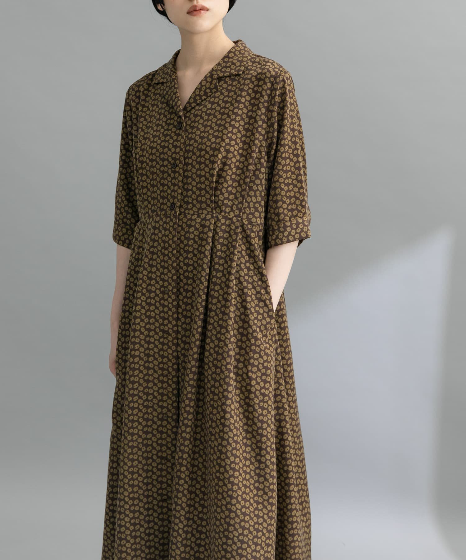 【ケービーエフ/KBF / URBAN RESEARCH】の『WEB限定』オープンカラーワンピース 人気、トレンドファッション・服の通販 founy(ファニー) 　ファッション　Fashion　レディースファッション　Fashion for Women　ワンピース　Dresses　2025年　2025　2025-2026秋冬・A/W　Autumn/Winter 2025–26 AW25–26　冬　Winter / This Winter　デニム　Denim, Jeans Material　フラワー　Flower, Floral　プリント　Print, Printed Pattern　ペチコート　Petticoat, Underskirt　A/W・秋冬　Autumn/Winter　 other-1|ID: prp329100004614369 ipo3291000000033038942