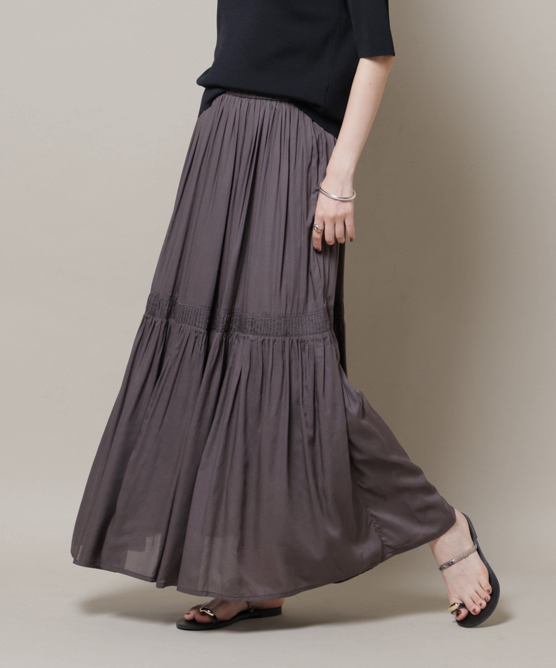 【ナノ ユニバース/nano universe】のmade in INDIA ギャザー切り替えフレアスカート(セットアップ可) 人気、トレンドファッション・服の通販 founy(ファニー) 　ファッション　Fashion　レディースファッション　Fashion for Women　セットアップ　Matching Sets　スカート・ミニ/ミディ/マキシ　Skirts / Mini, Midi & Maxi Skirts　スカート　Skirts　Aライン・フレアスカート　A-Line & Flared Skirts　アクセサリー　Fashion Accessories　インド　Indian Textile　ウォッシャブル　Machine Washable　ギャザー　Gathered, Ruffled　シンプル　Simple, Minimal　セットアップ　Set-Up, Coordinated Outfit　ネップ　Nepp, Slub Yarn　フェミニン　Feminine, Girly　フレア　Flare, Flared　プリント　Print, Printed Pattern　エレガント 上品　Elegant　2025年　2025　2025春夏・S/S　Spring/Summer 2025 SS25　 other-1|ID: prp329100004614442 ipo3291000000033040673