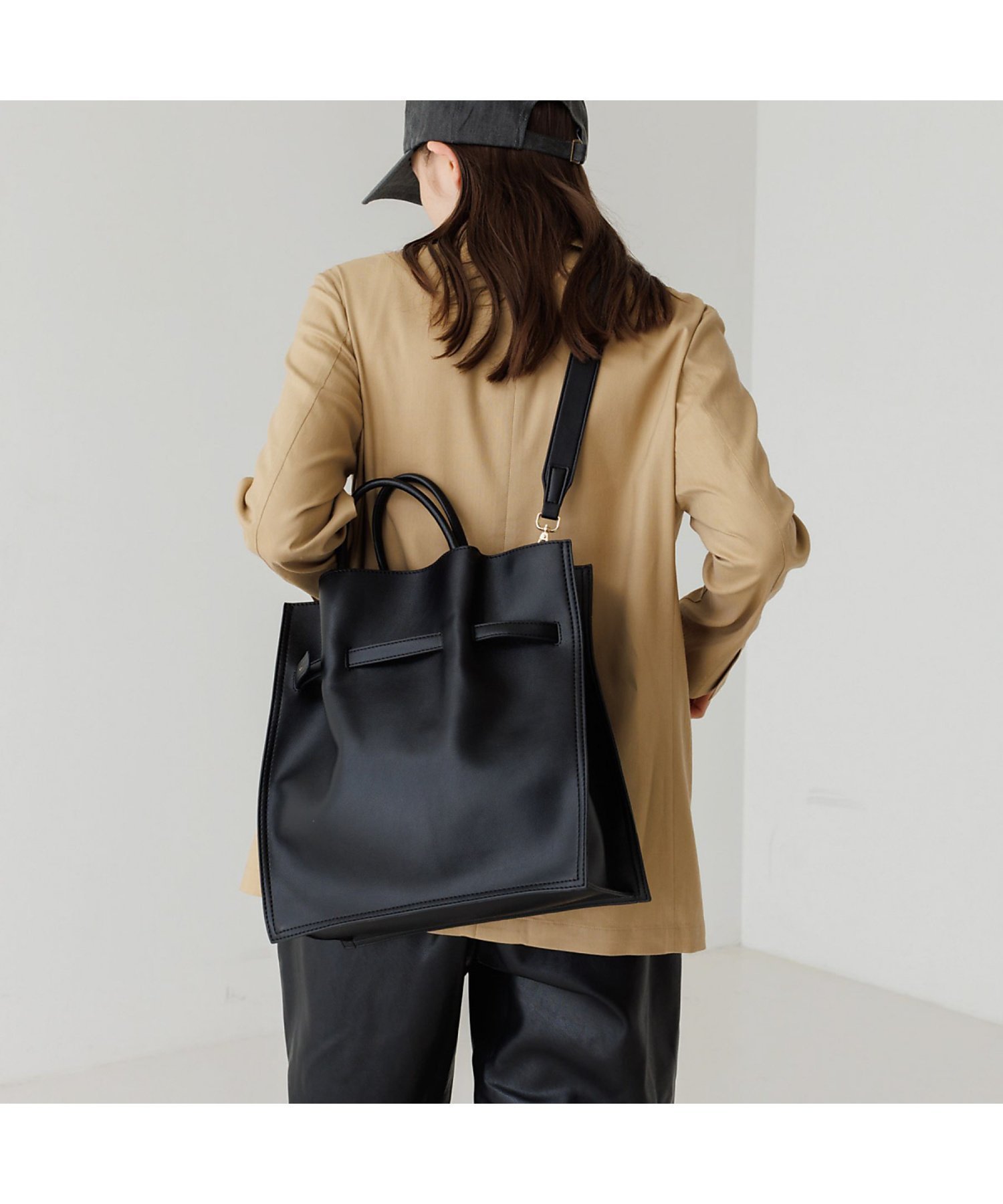 【ロウェル シングス/LOWELL Things】の【TVドラマ使用商品】Swell/2WAYギャザーオープントートBAG L 人気、トレンドファッション・服の通販 founy(ファニー) 　雑誌掲載アイテム　Magazine Picks & Fashion Features　ファッション雑誌　Fashion Magazines　ジゼル　GISELe　ファッション　Fashion　レディースファッション　Fashion for Women　バッグ　Bags　春　Spring　巾着　Drawstring Bag, Kinchaku　ショルダー　Shoulder, Shoulder Strap　女優　Actress Style, Celebrity Inspired　雑誌　Magazine, Fashion Magazine　ポケット　Pocket, Pocket Detail　 other-1|ID: prp329100004614467 ipo3291000000033105904