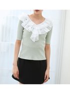 【スナイデル/SNIDEL】のフリルカラーカットプルオーバー 人気、トレンドファッション・服の通販 founy(ファニー) ファッション Fashion レディースファッション Fashion for Women トップス・カットソー Cut & Sew Tops カジュアルプルオーバー・ニットトップス Pullovers & Knit Tops / Casual Pullovers ウェーブ Wavy Pattern オーガンジー Organza Fabric カットソー Cut and Sewn Top クラシカル Classical, Vintage-Inspired シンプル Simple, Minimal ストレート Straight, Straight Cut デコルテ Décolleté, Neckline トレンド Trend, Trending Now ドッキング Docking, Mixed Material フィット Fit, Slim Fit フェミニン Feminine, Girly フリル Frill, Ruffle プリーツ Pleats, Pleated おすすめ Recommended / Our Picks thumbnail MNT[021]|ID: prp329100004614505 ipo3291000000033042208