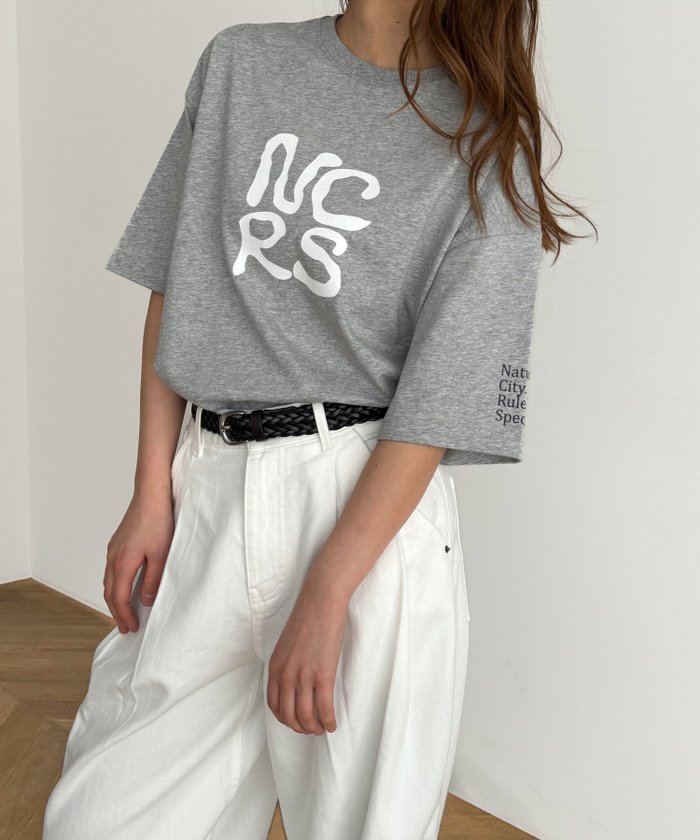 【キャナルジーン/CANAL JEAN】の1975 TOKYO NCRS 半袖Tシャツ インテリア・キッズ・メンズ・レディースファッション・服の通販 founy(ファニー) https://founy.com/ ファッション Fashion レディースファッション Fashion for Women トップス・カットソー Cut & Sew Tops シャツ・ブラウス・オフィスカジュアル Elegant Blouses & Button-Ups ロングTシャツ・Tシャツ Longline T-Shirts & Tees デニム Denim, Jeans Material ハーフ Half, Half-Length フロント Front, Front Design プリント Print, Printed Pattern 半袖 Short Sleeve, Half Sleeve 夏 Summer 定番 Standard, Basic Item |ID: prp329100004615486 ipo3291000000033835859
