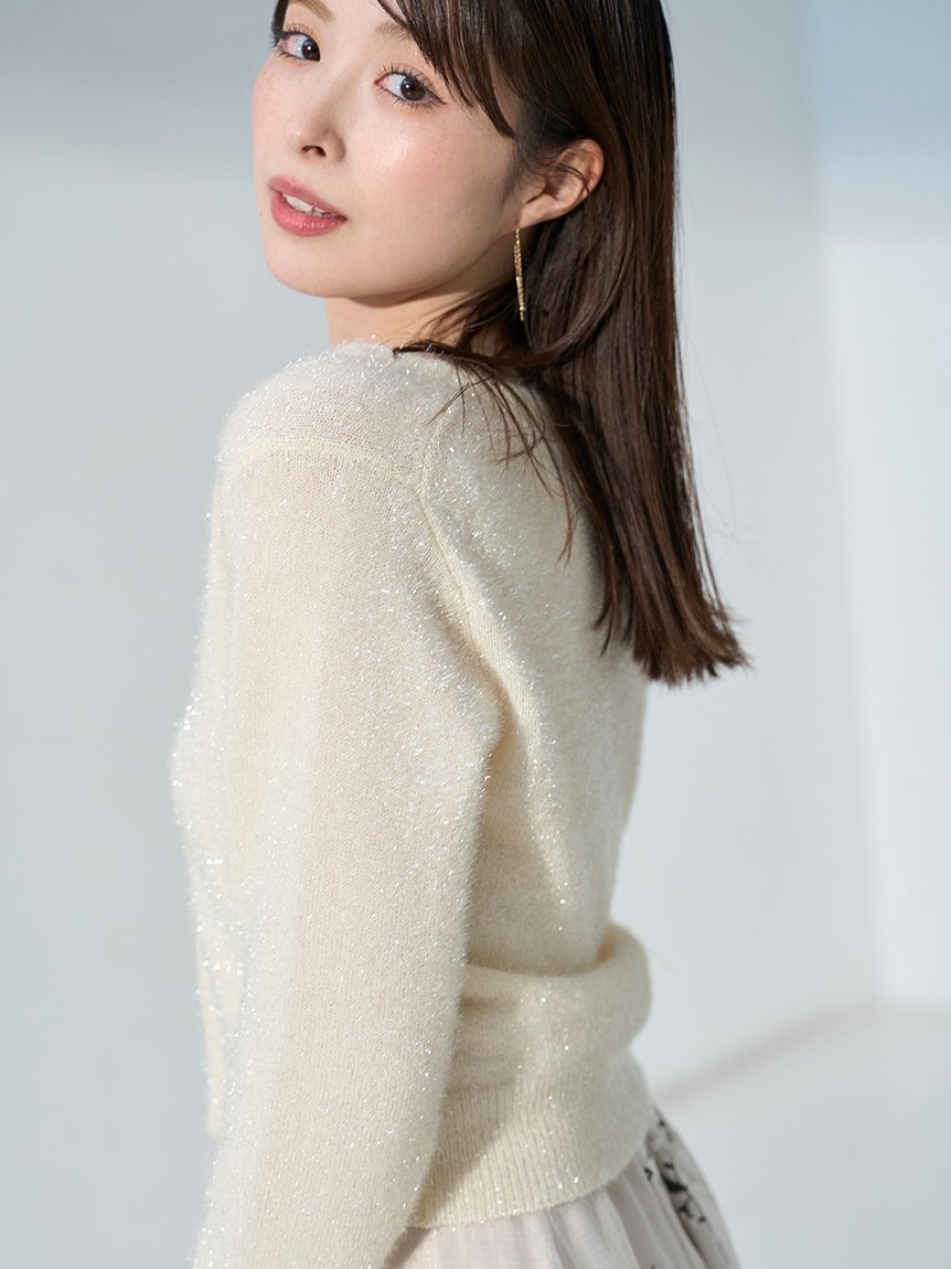 【フレイ アイディー/FRAY I.D】のフィルムフェザーカーディガン インテリア・キッズ・メンズ・レディースファッション・服の通販 founy(ファニー) 　ファッション　Fashion　レディースファッション　Fashion for Women　トップス・カットソー　Cut & Sew Tops　カーディガン・羽織り　Layered Style Cardigans　カーディガン　Cardigan, Knitwear　コンパクト　Compact, Small Size　トレンド　Trend, Trending Now　フェザー　Feather, Feather Detail　フロント　Front, Front Design　IVR[003]|ID: prp329100004615765 ipo3291000000033057402