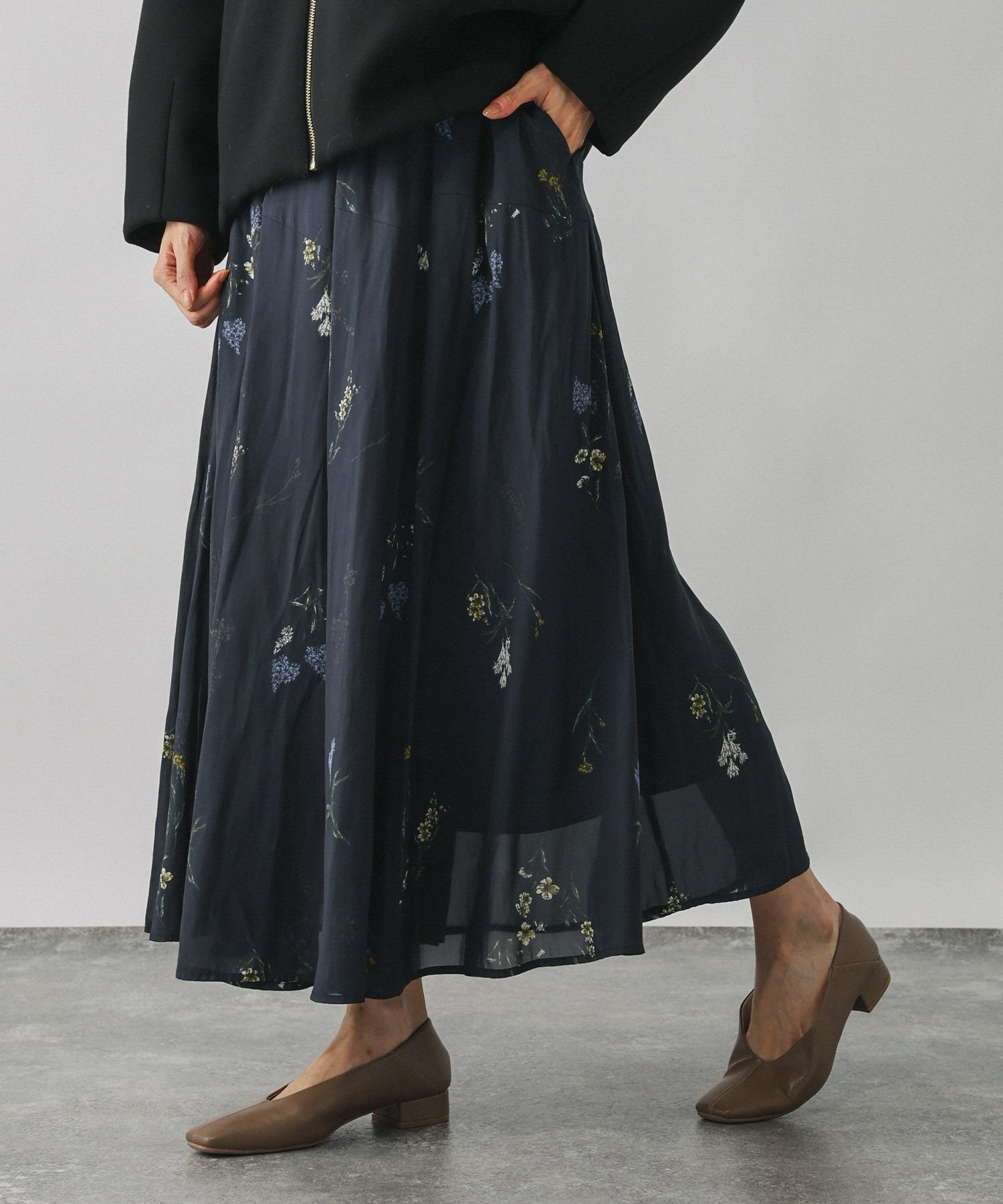 【グローバルワーク/GLOBAL WORK】のエアリーリラックスフレアスカート/575243 インテリア・キッズ・メンズ・レディースファッション・服の通販 founy(ファニー) ファッション Fashion レディースファッション Fashion for Women スカート Skirts Aライン・フレアスカート A-Line & Flared Skirts おすすめ Recommended / Our Picks ジャケット Jacket, Outerwear ストライプ Stripe, Striped Pattern ドット Polka Dot, Dot Pattern フレア Flare, Flared 楽ちん Easy Fit, Comfortable 秋 Autumn ネイビー花柄87|ID: prp329100004615905 ipo3291000000034528678