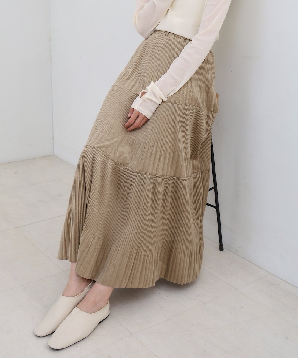 【バブ ブージュルード/Bab Bou Jeloud】のベロアプリーツスカート インテリア・キッズ・メンズ・レディースファッション・服の通販 founy(ファニー) 　ファッション　Fashion　レディースファッション　Fashion for Women　スカート　Skirts　プリーツスカート / 上品フェミニンスタイル　Pleated Skirts　ティアード　Tiered, Tiered Style　ティアードスカート　Tiered Skirt, Flounced Skirt　なめらか　Smooth, Silky Texture　バランス　Balance, Style Balance　プリント　Print, Printed Pattern　プリーツ　Pleats, Pleated　ベロア　Velour, Soft Velvet　おすすめ　Recommended / Our Picks　エレガント 上品　Elegant　グレージュ|ID: prp329100004616526 ipo3291000000033066748