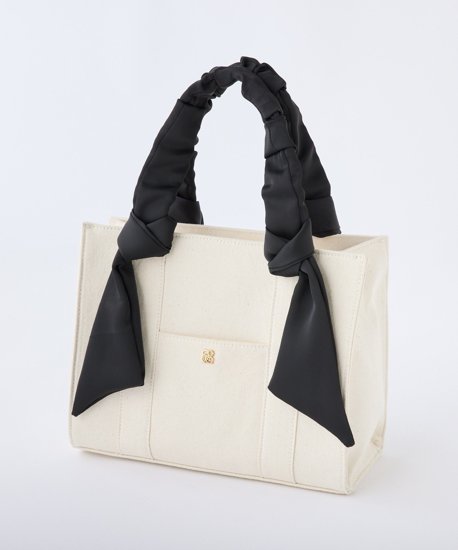 【ナイスクラップ/NICE CLAUP】の【リバイバル】ギャザーハンドルミニトート インテリア・キッズ・メンズ・レディースファッション・服の通販 founy(ファニー) 　ファッション　Fashion　レディースファッション　Fashion for Women　バッグ　Bags　2025年　2025　2025春夏・S/S　Spring/Summer 2025 SS25　ギャザー　Gathered, Ruffled　フェミニン　Feminine, Girly　リボン　Ribbon, Bow　傘　Umbrella, Parasol　夏　Summer　アイボリー|ID: prp329100004616563 ipo3291000000033709160