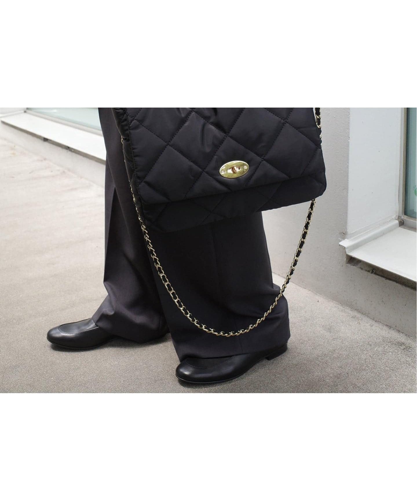 【スローブ イエナ/SLOBE IENA】のOUTDOOR/アウトドア SLOBE別注 キルティンクショルダーバッグ インテリア・キッズ・メンズ・レディースファッション・服の通販 founy(ファニー) 　ファッション　Fashion　レディースファッション　Fashion for Women　バッグ　Bags　アウトドア　Outdoor Clothing　別注　Limited Edition, Custom Order　ブラック|ID: prp329100004616568 ipo3291000000033445685