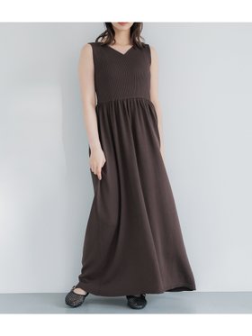 【コカ/COCA】のVネックニットドレス 人気、トレンドファッション・服の通販 founy(ファニー) ファッション Fashion レディースファッション Fashion for Women トップス・カットソー Cut & Sew Tops ニット Knit Tops & Sweaters Vネックトップス V-Neck Tops / V-Cut Neckline Shirts ワンピース Dresses フォーマル・パーティードレス・結婚式用ドレス Elegant & Casual Dresses インナー Innerwear ギャザー Gathered, Ruffled シンプル Simple, Minimal ストレッチ Stretch, Stretchy Fabric スニーカー Sneakers, Trainers ノースリーブ Sleeveless, No-Sleeve フィット Fit, Slim Fit フレア Flare, Flared ポケット Pocket, Pocket Detail リブニット Rib Knit, Ribbed Knit ロング Long, Long-Length |ID:prp329100004616582
