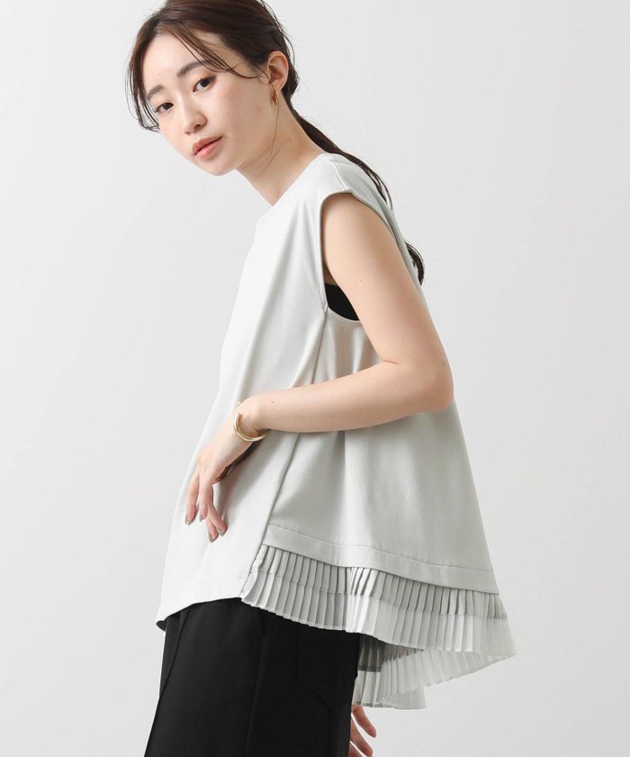 【グレディブリリアン/Gready Brilliant】のポンチ×配色プリーツフレンチスリーブカットソー インテリア・キッズ・メンズ・レディースファッション・服の通販 founy(ファニー) https://founy.com/ ファッション Fashion レディースファッション Fashion for Women トップス・カットソー Cut & Sew Tops カットソー・ベーシックTシャツ Cut-and-Sewn Tops / Stretch Tees & Basics スリーブ Sleeve, Long Sleeve / Short Sleeve バランス Balance, Style Balance フィット Fit, Slim Fit フレンチ French, French Style プリーツ Pleats, Pleated |ID: prp329100004616652 ipo3291000000033568119