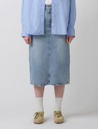 【リーバイス/Levis】のバックスリット デニム スカート ライトインディゴ 人気、トレンドファッション・服の通販 founy(ファニー) ファッション Fashion レディースファッション Fashion for Women スカート Skirts バッグ Bags スリット Slit, Slit Detail スリム Slim, Slim Fit デニム Denim, Jeans Material フィット Fit, Slim Fit ベーシック Basic, Essential thumbnail Light Indigo - Worn In|ID: prp329100004617080 ipo3291000000035090805
