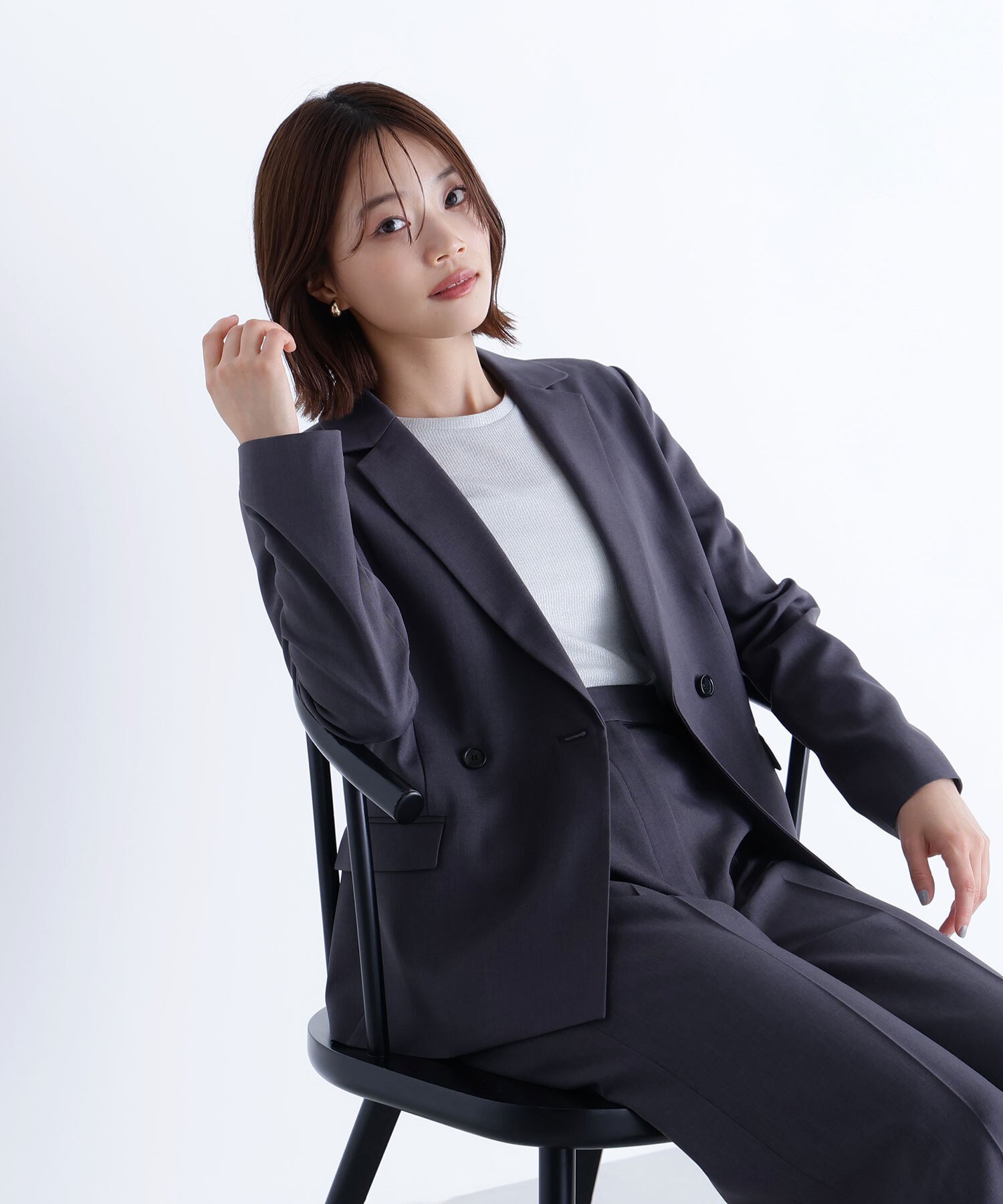 【ナチュラル ビューティー ベーシック/NATURAL BEAUTY BASIC】のパウダリーツイルセットアップシリーズ ダブルテーラードジャケット インテリア・キッズ・メンズ・レディースファッション・服の通販 founy(ファニー) 　ファッション　Fashion　レディースファッション　Fashion for Women　アウター　Coat / Outerwear Collection　レディースジャケット・軽アウター　Jackets　テーラードジャケット / 通勤・きれいめスタイル　Tailored Jackets & Blazers　おすすめ　Recommended / Our Picks　ストレート　Straight, Straight Cut　スーツ　Suit, Formalwear　セットアップ　Set-Up, Coordinated Outfit　ツイル　Twist, Twisted Detail　メランジ　Melange, Mixed Yarn　エレガント 上品　Elegant　洗える　Machine Washable　チャコール1|ID: prp329100004617339 ipo3291000000033084528