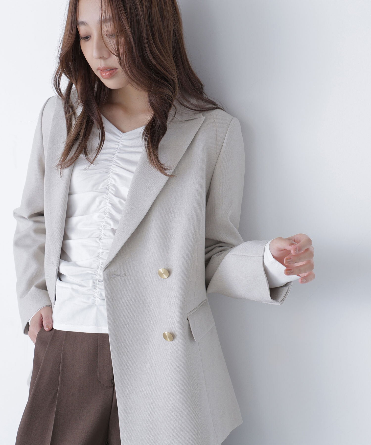 【ナチュラル ビューティー ベーシック/NATURAL BEAUTY BASIC】のダブルブレストボクシージャケット インテリア・キッズ・メンズ・レディースファッション・服の通販 founy(ファニー) 　ファッション　Fashion　レディースファッション　Fashion for Women　アウター　Coat / Outerwear Collection　レディースジャケット・軽アウター　Jackets　おすすめ　Recommended / Our Picks　ストライプ　Stripe, Striped Pattern　トレンド　Trend, Trending Now　フロント　Front, Front Design　メランジ　Melange, Mixed Yarn　無地　Plain, Solid Color　オフベージュ|ID: prp329100004617343 ipo3291000000033848766
