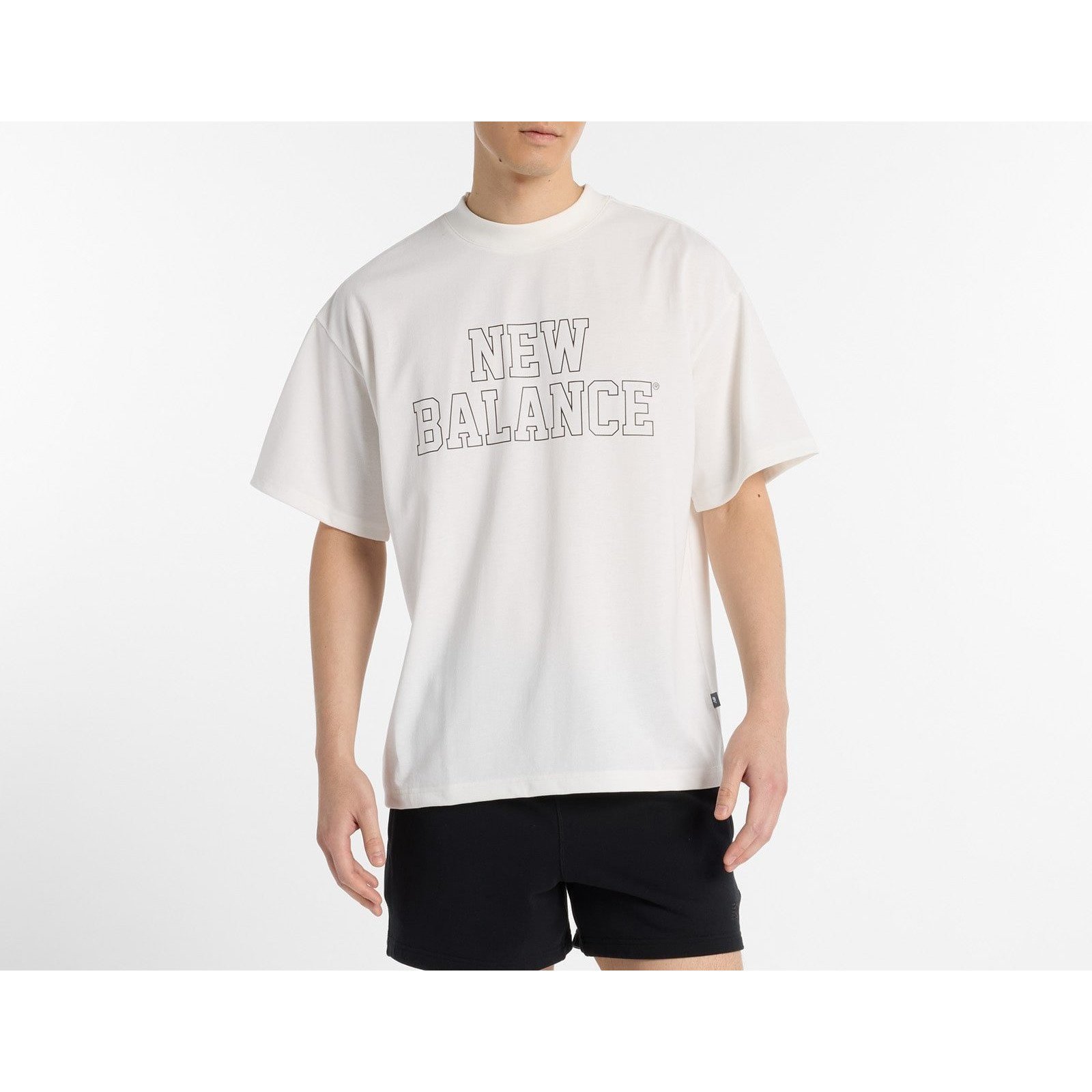 【ニューバランス/new balance】のオーバーサイズズドショートスリーブTシャツ インテリア・キッズ・メンズ・レディースファッション・服の通販 founy(ファニー) 　ファッション　Fashion　レディースファッション　Fashion for Women　トップス・カットソー　Cut & Sew Tops　シャツ・ブラウス・オフィスカジュアル　Elegant Blouses & Button-Ups　ロングTシャツ・Tシャツ　Longline T-Shirts & Tees　ショート　Short, Short Length　スマート　Smart, Elegant　スリーブ　Sleeve, Long Sleeve / Short Sleeve　フロント　Front, Front Design　ブロック　Block, Solid Block Pattern　プリント　Print, Printed Pattern　ボックス　Boxy, Box Shape　ボトム　Bottoms, Lower Wear　SSTシーソルト|ID: prp329100004617440 ipo3291000000033631680